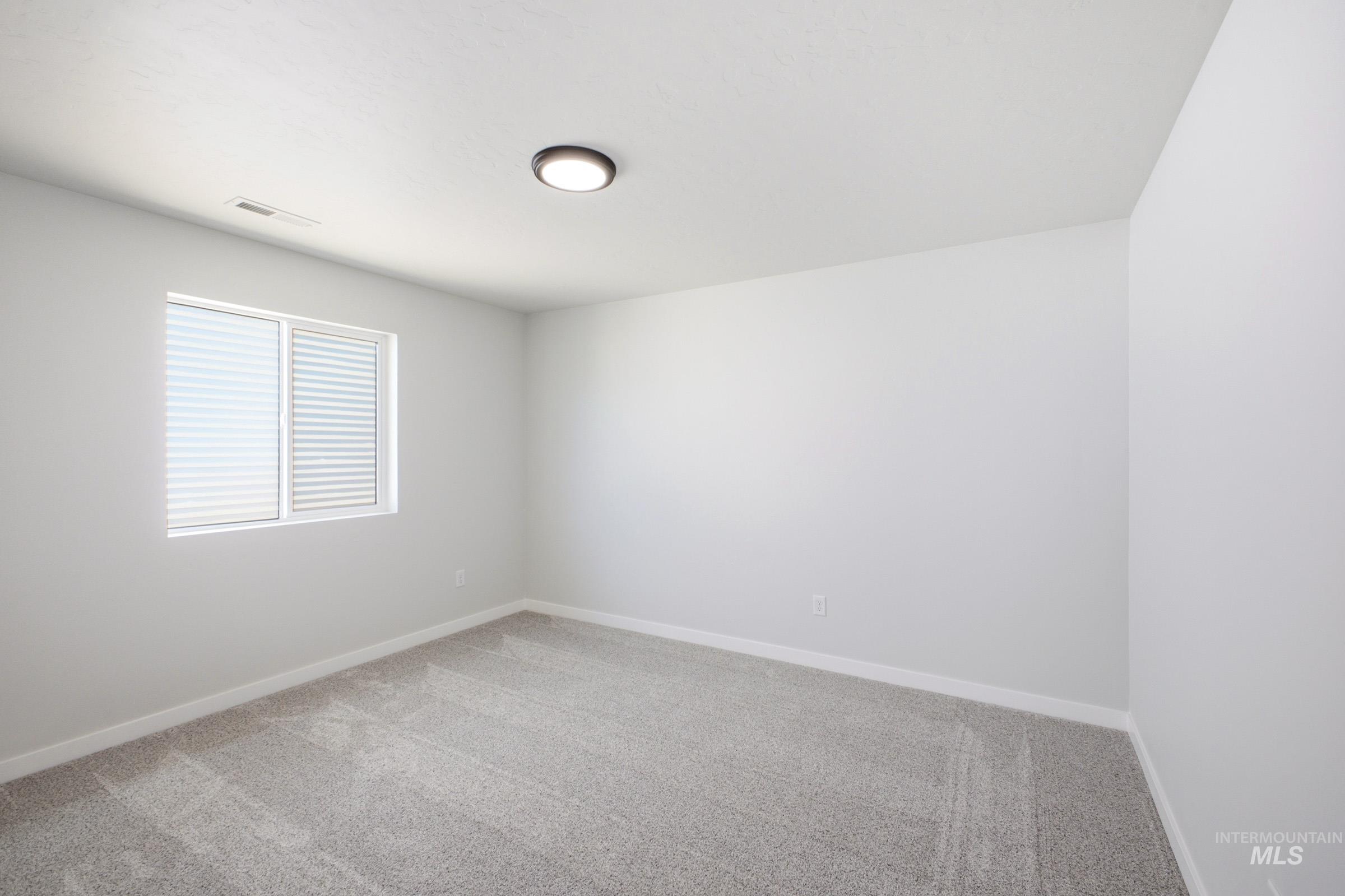 653 W Novak Dr Property Photo 12