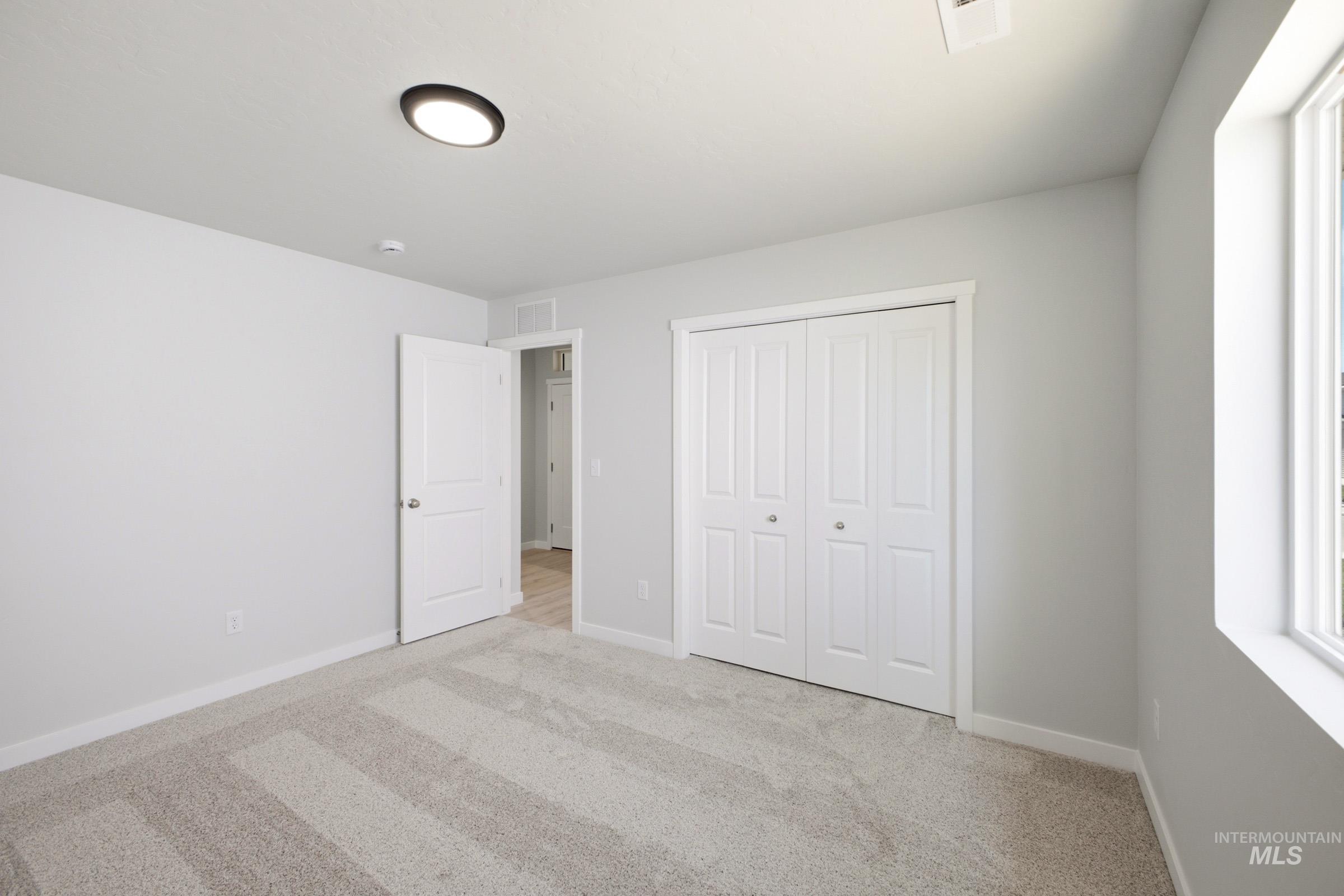 653 W Novak Dr Property Photo 13