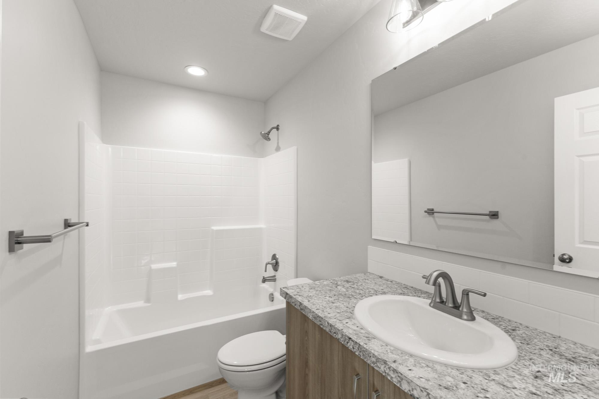 653 W Novak Dr Property Photo 15