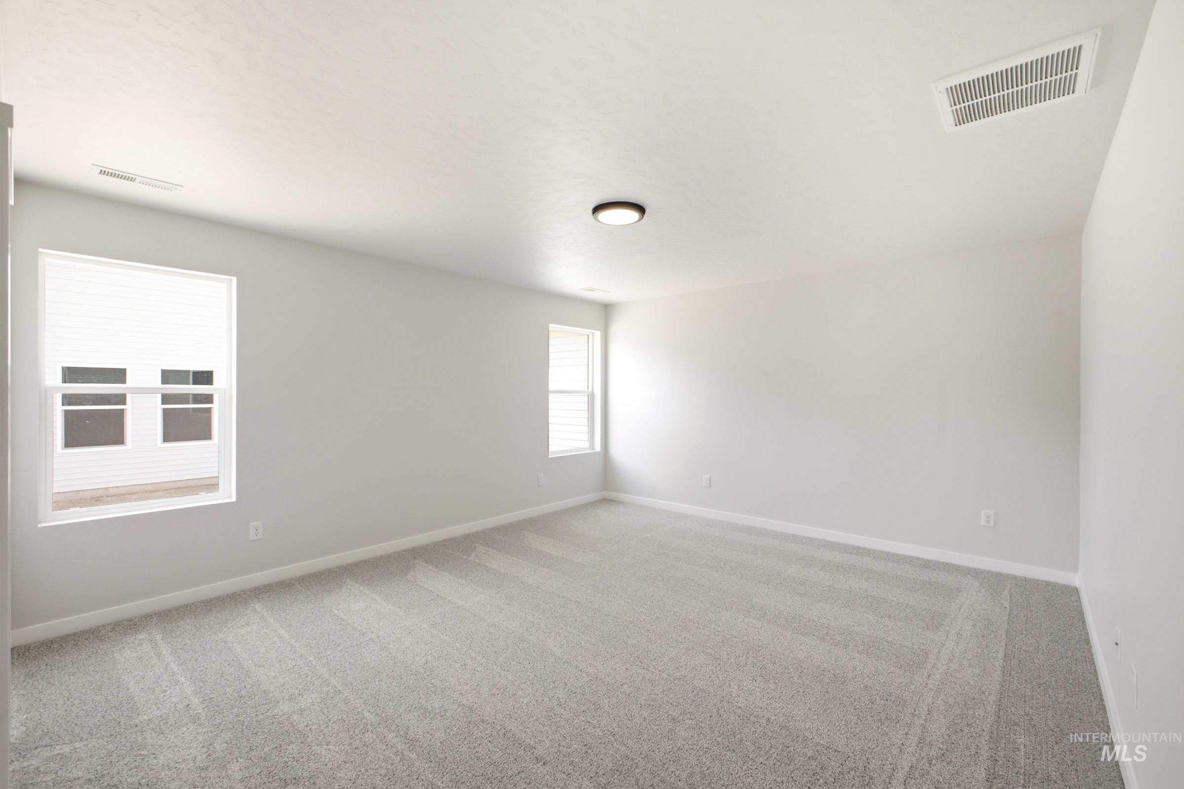 653 W Novak Dr Property Photo 18
