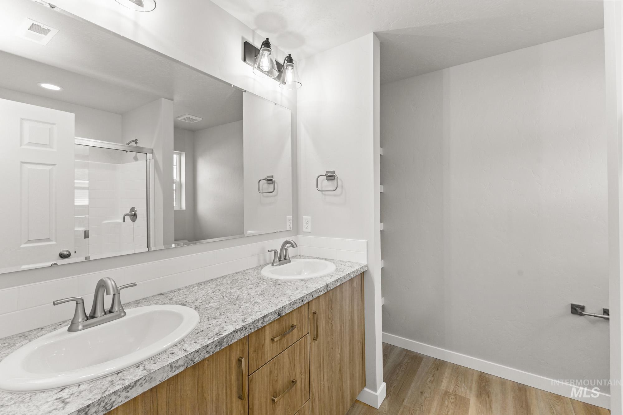 653 W Novak Dr Property Photo 19