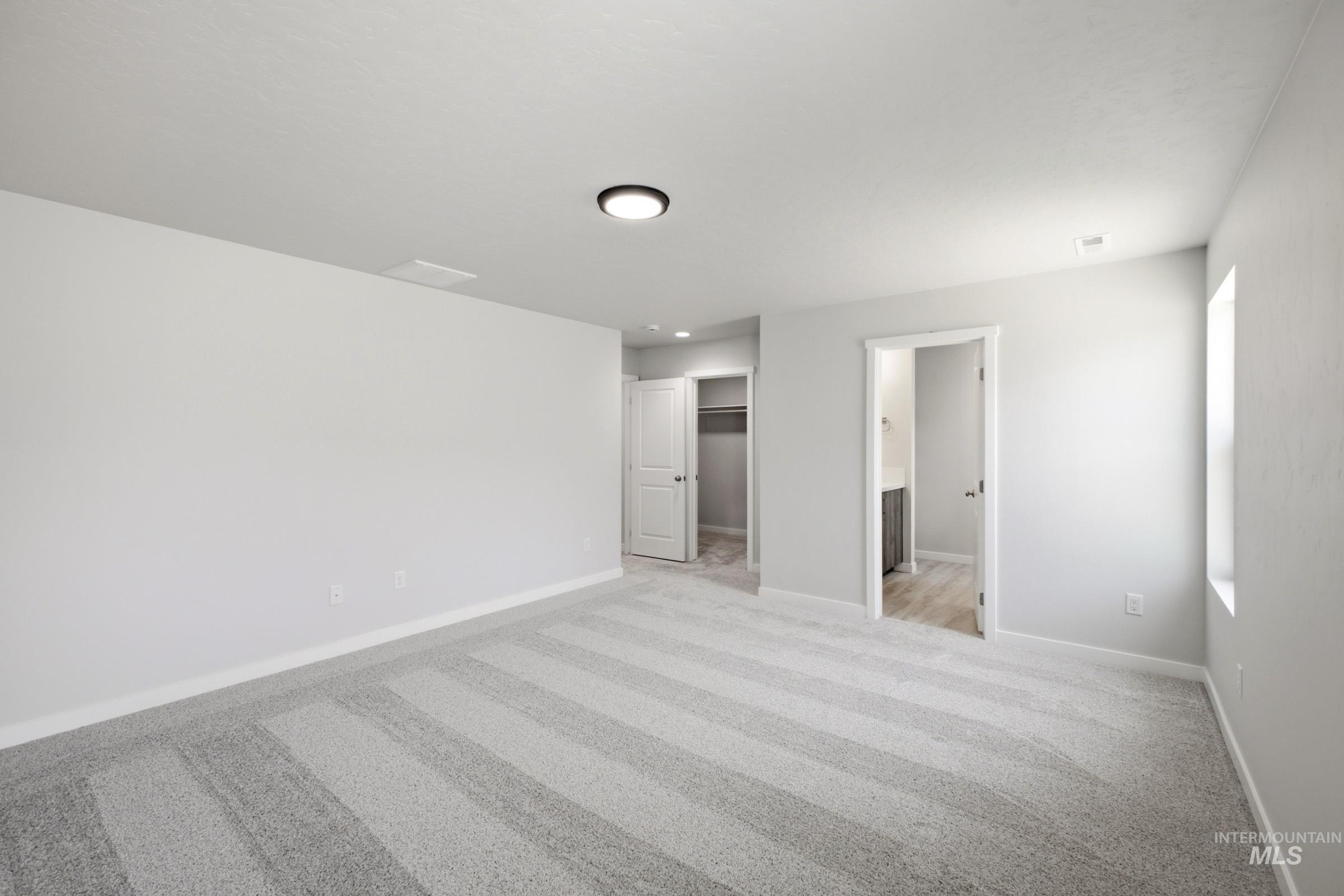 653 W Novak Dr Property Photo 19