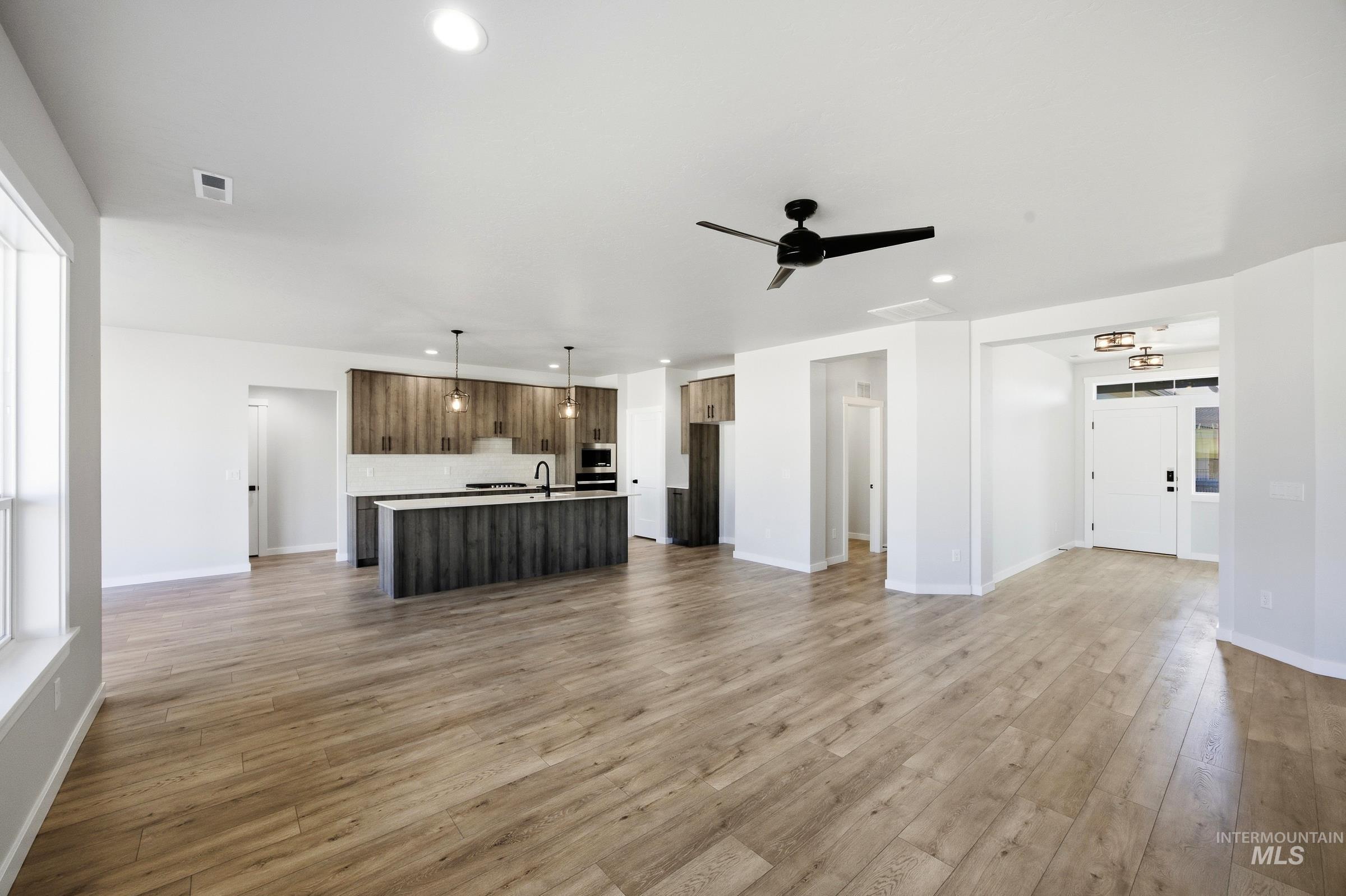 5284 W Evita Ct Property Photo 7
