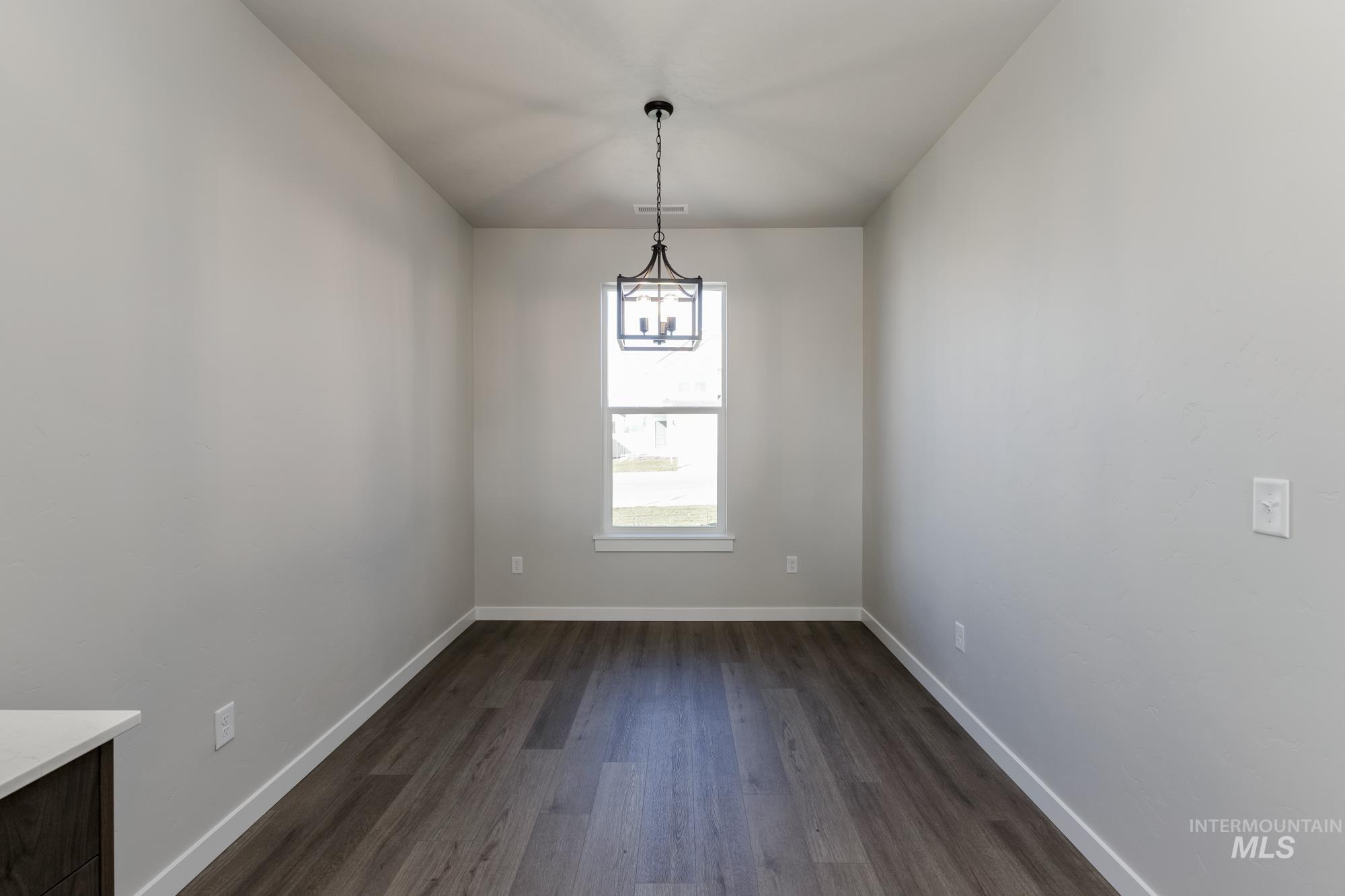 7489 W Newtown Dr Property Photo 6