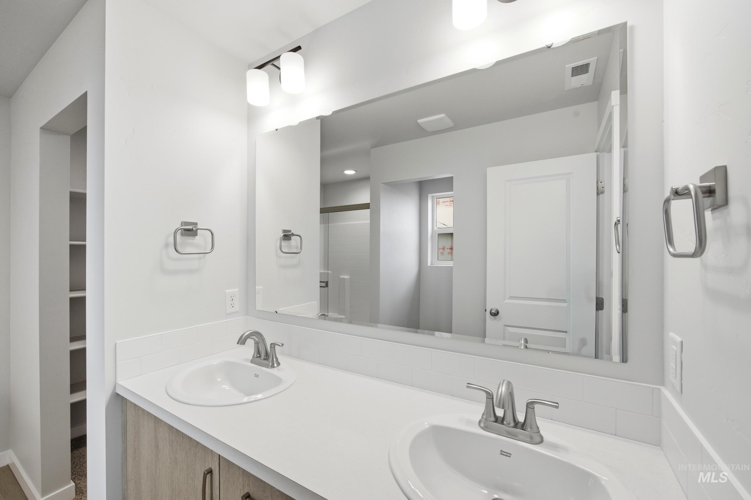 431 Aplomado Ct Property Photo 20