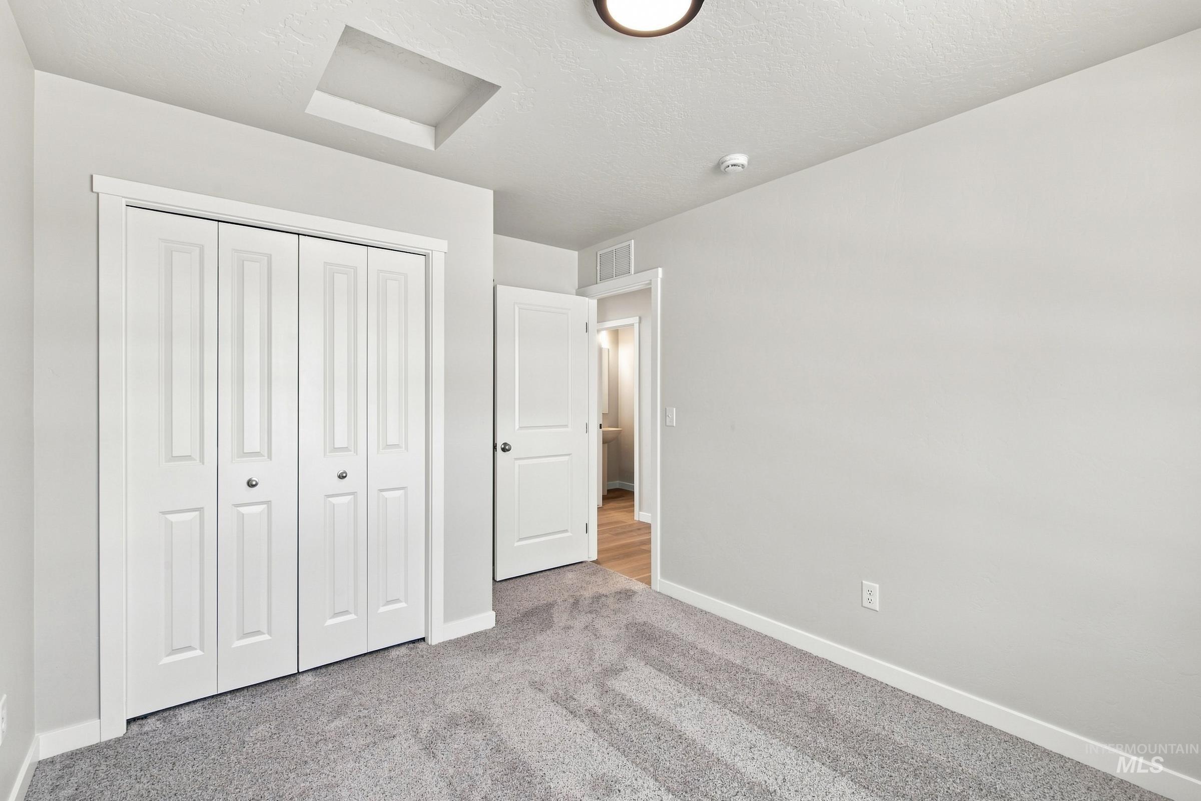 1763 Gyrfalcon St Property Photo 12
