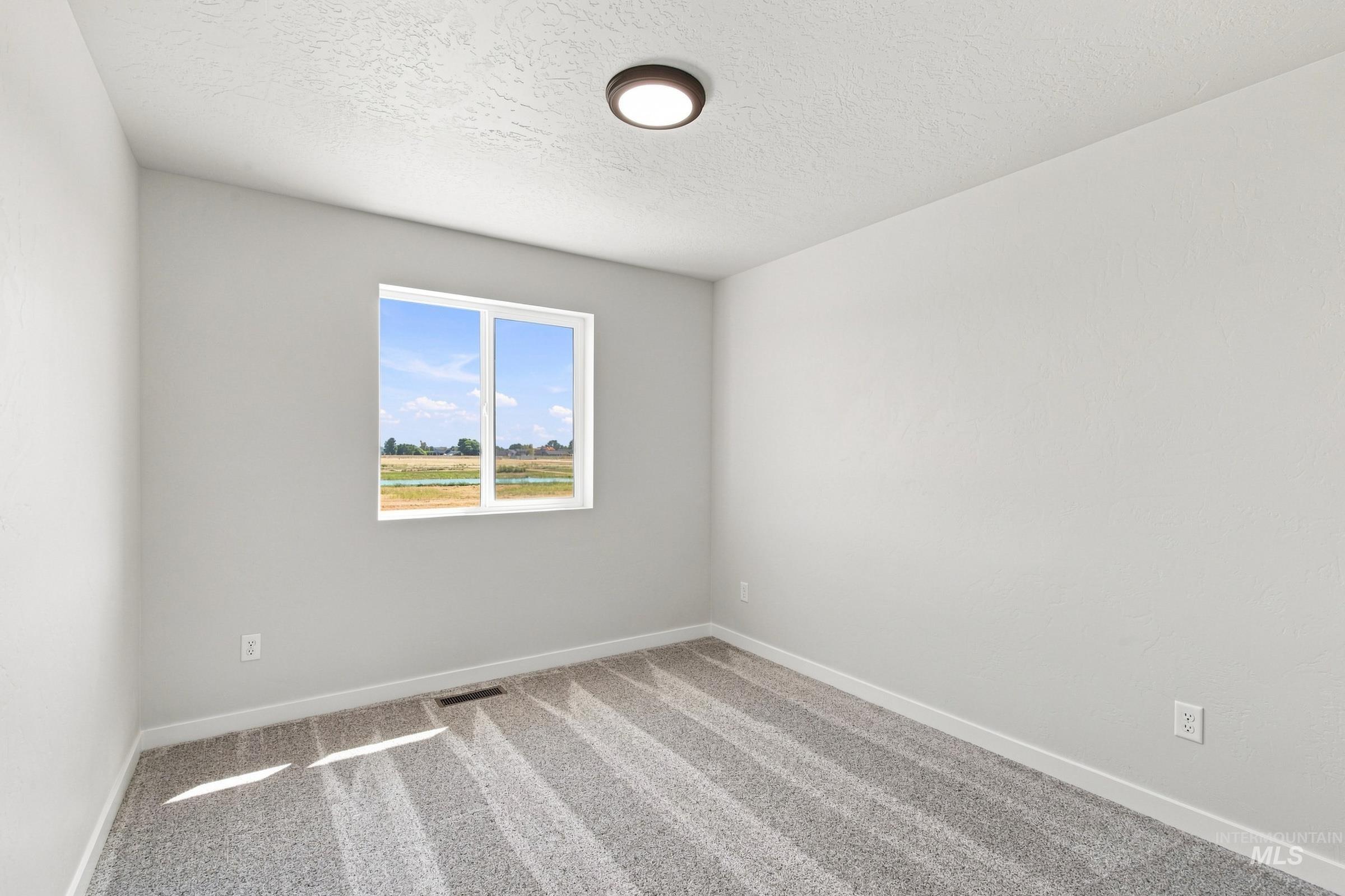 1763 Gyrfalcon St Property Photo 20