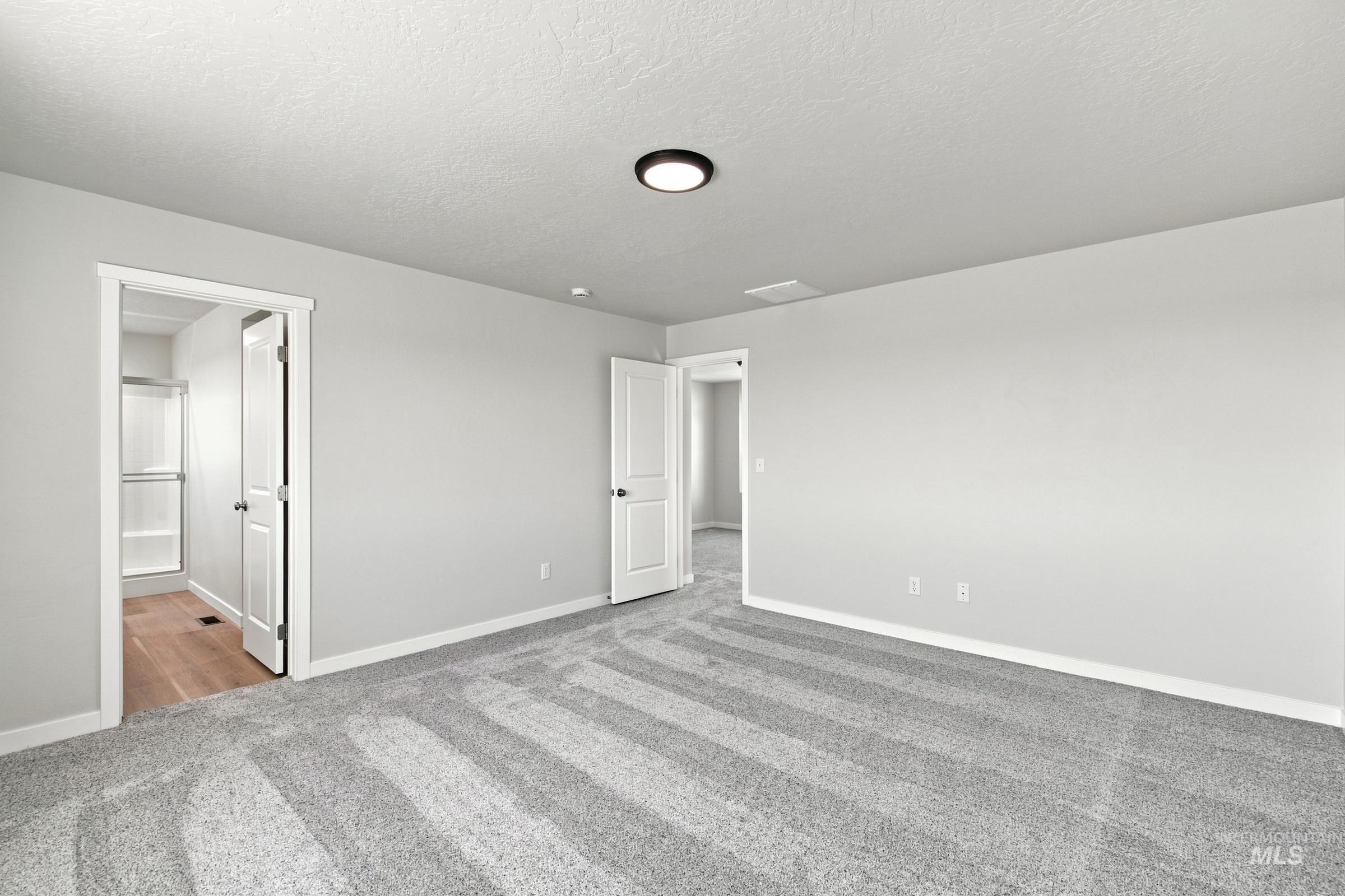 1763 Gyrfalcon St Property Photo 23