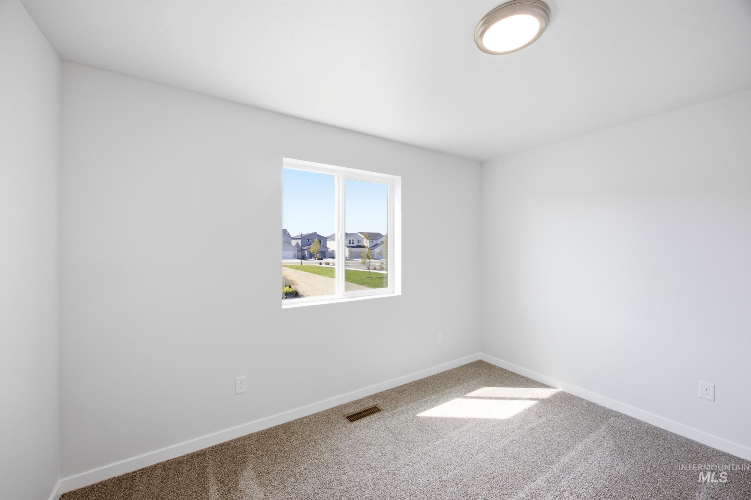 10831 Greensboro St Property Photo 10