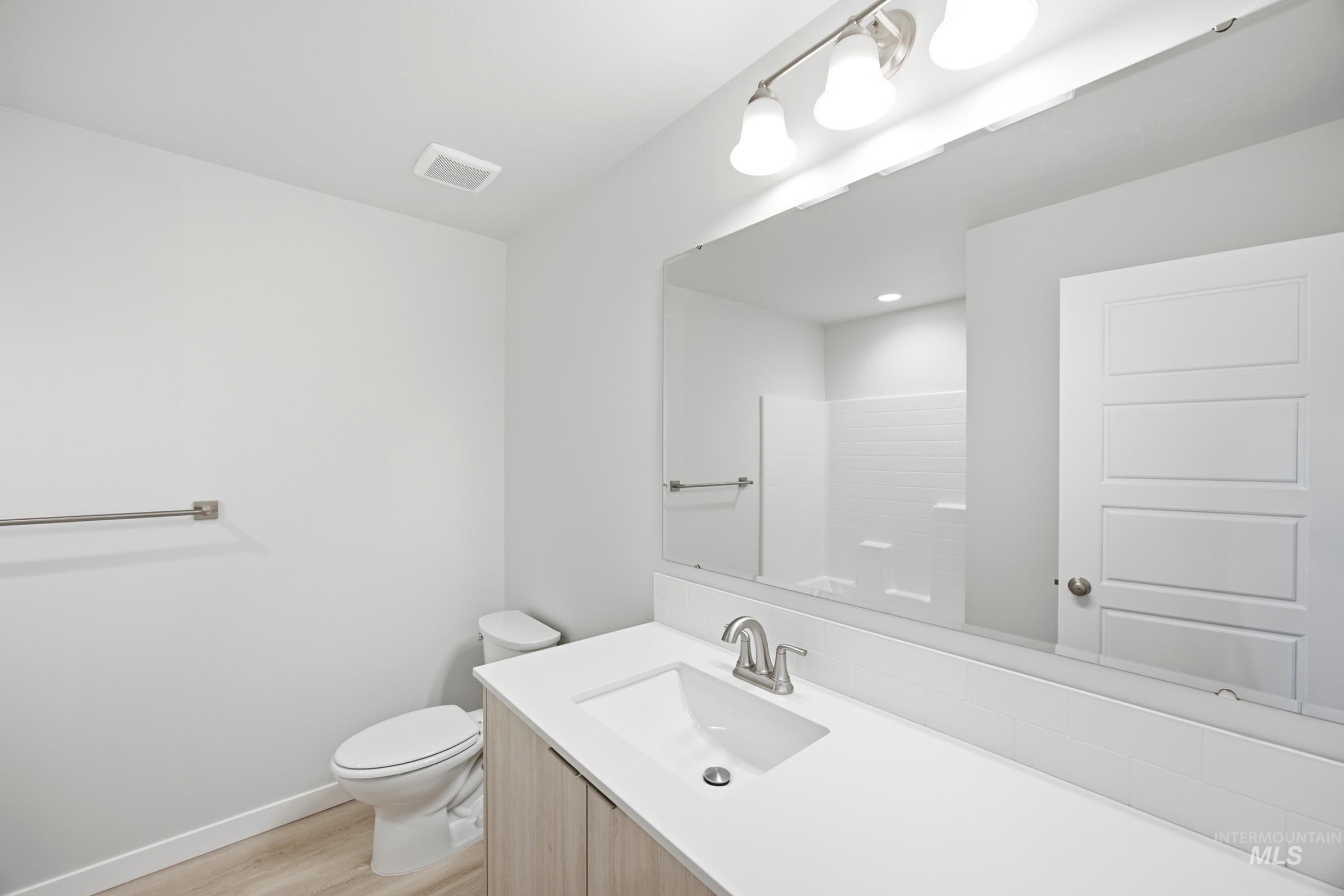 10831 Greensboro St Property Photo 14