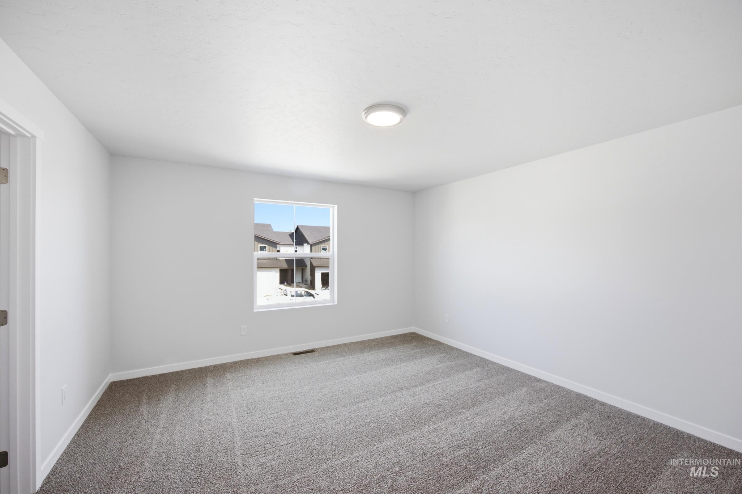 10831 Greensboro St Property Photo 16