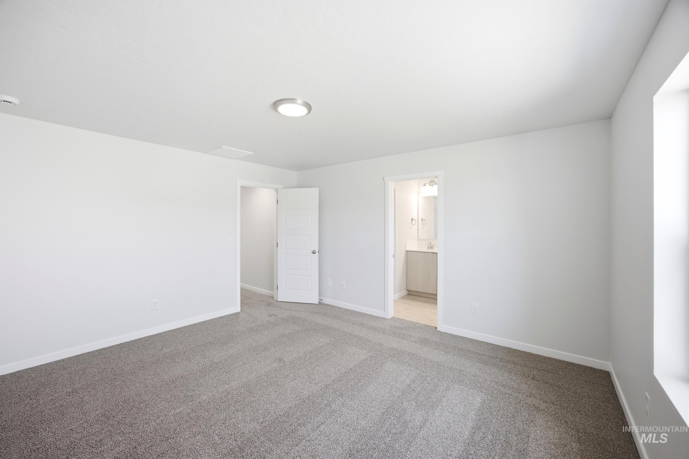 10831 Greensboro St Property Photo 17