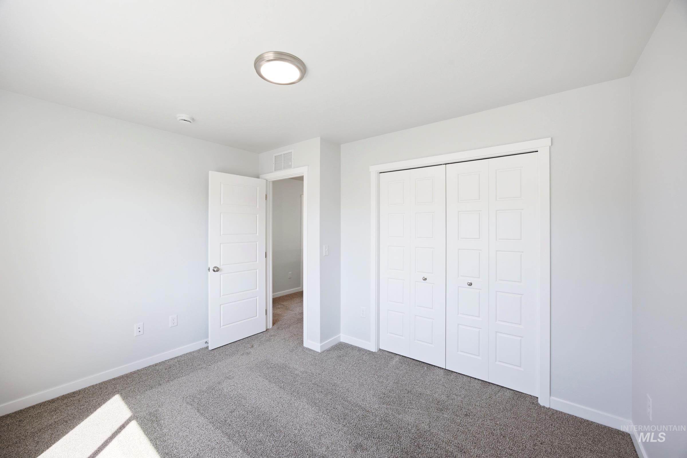 10815 Greensboro St Property Photo 10