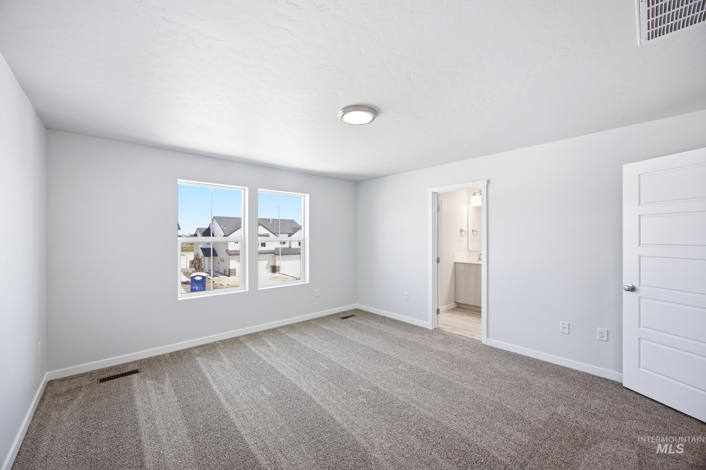 10815 Greensboro St Property Photo 16