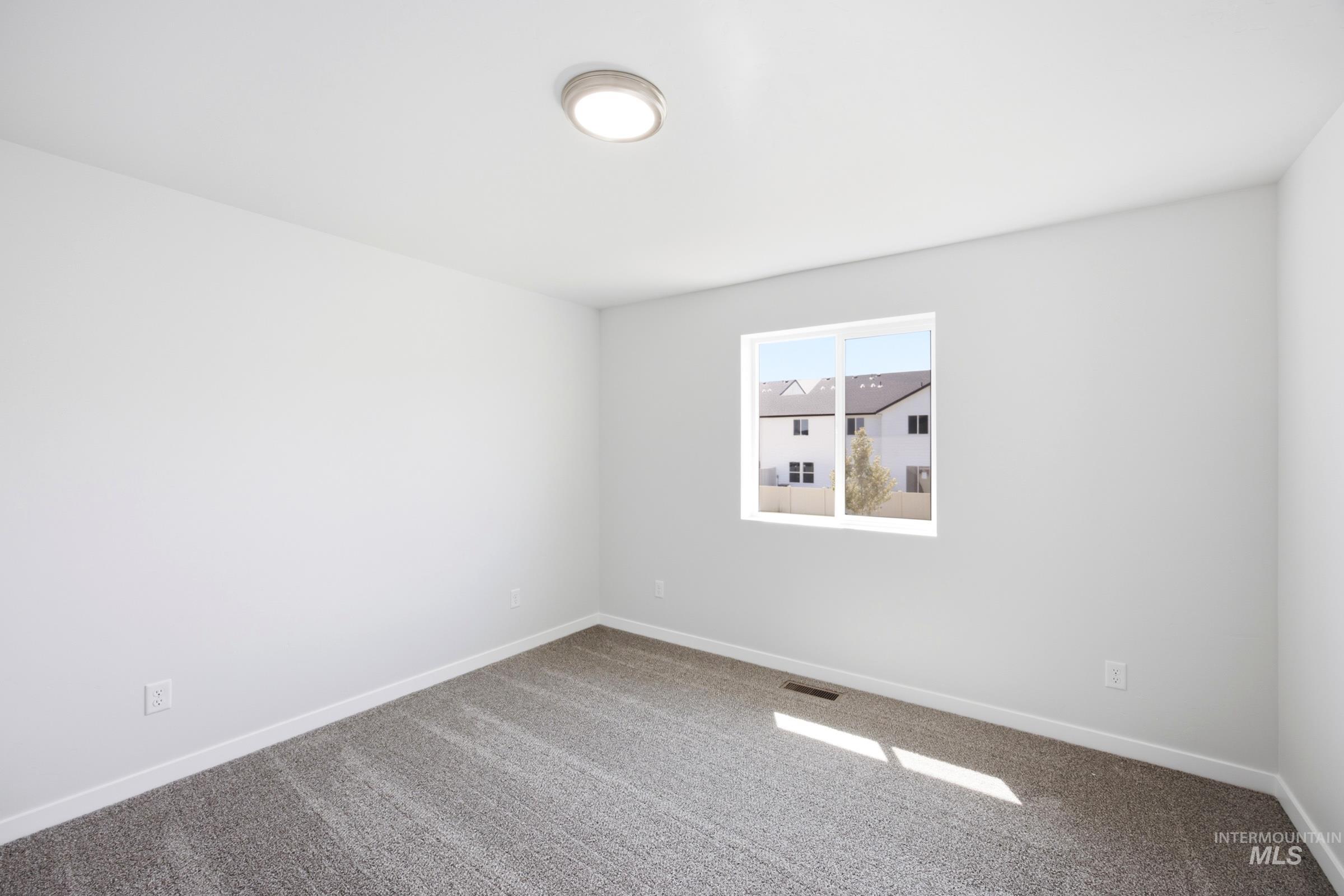 10793 Greensboro St Property Photo 10