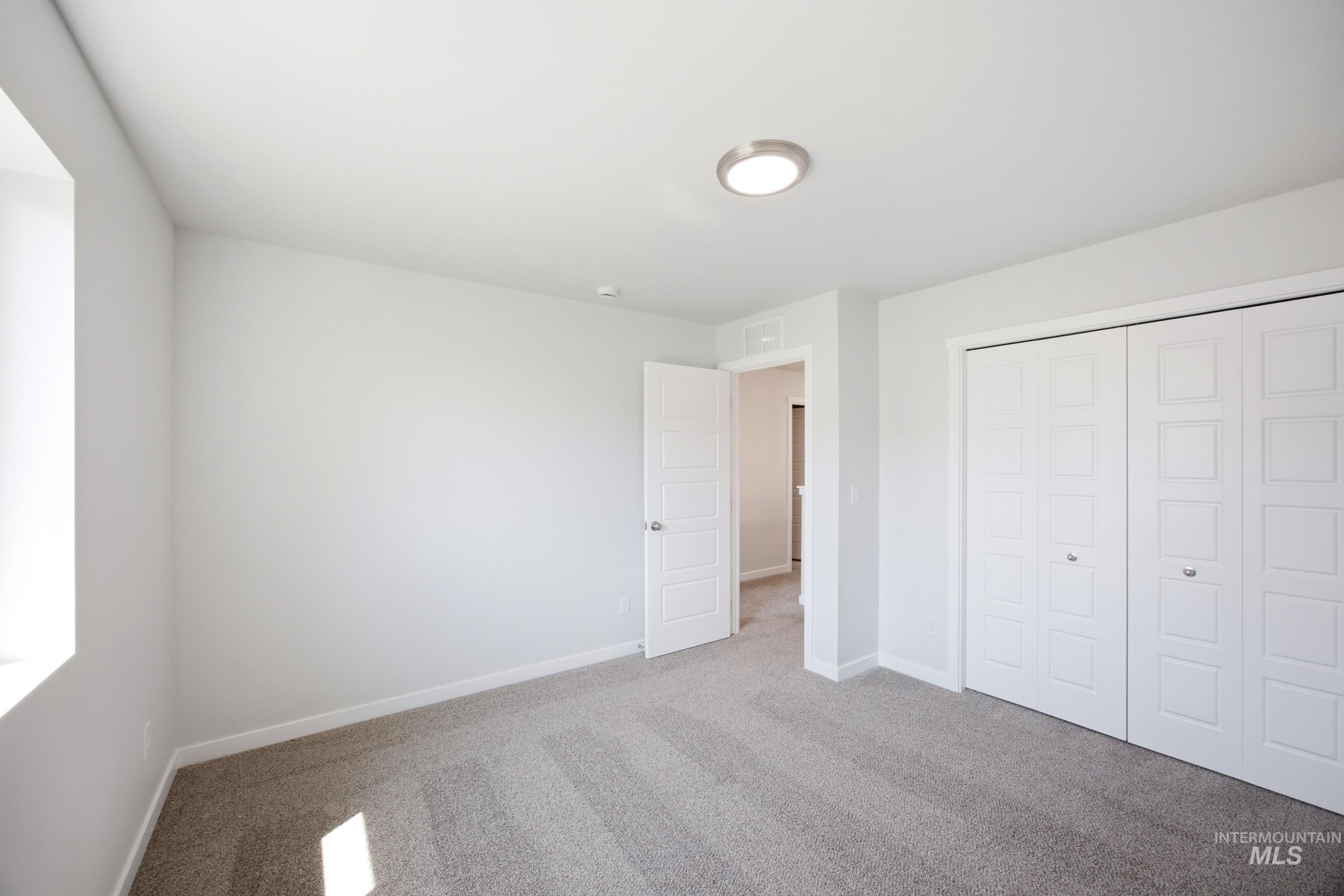10793 Greensboro St Property Photo 11