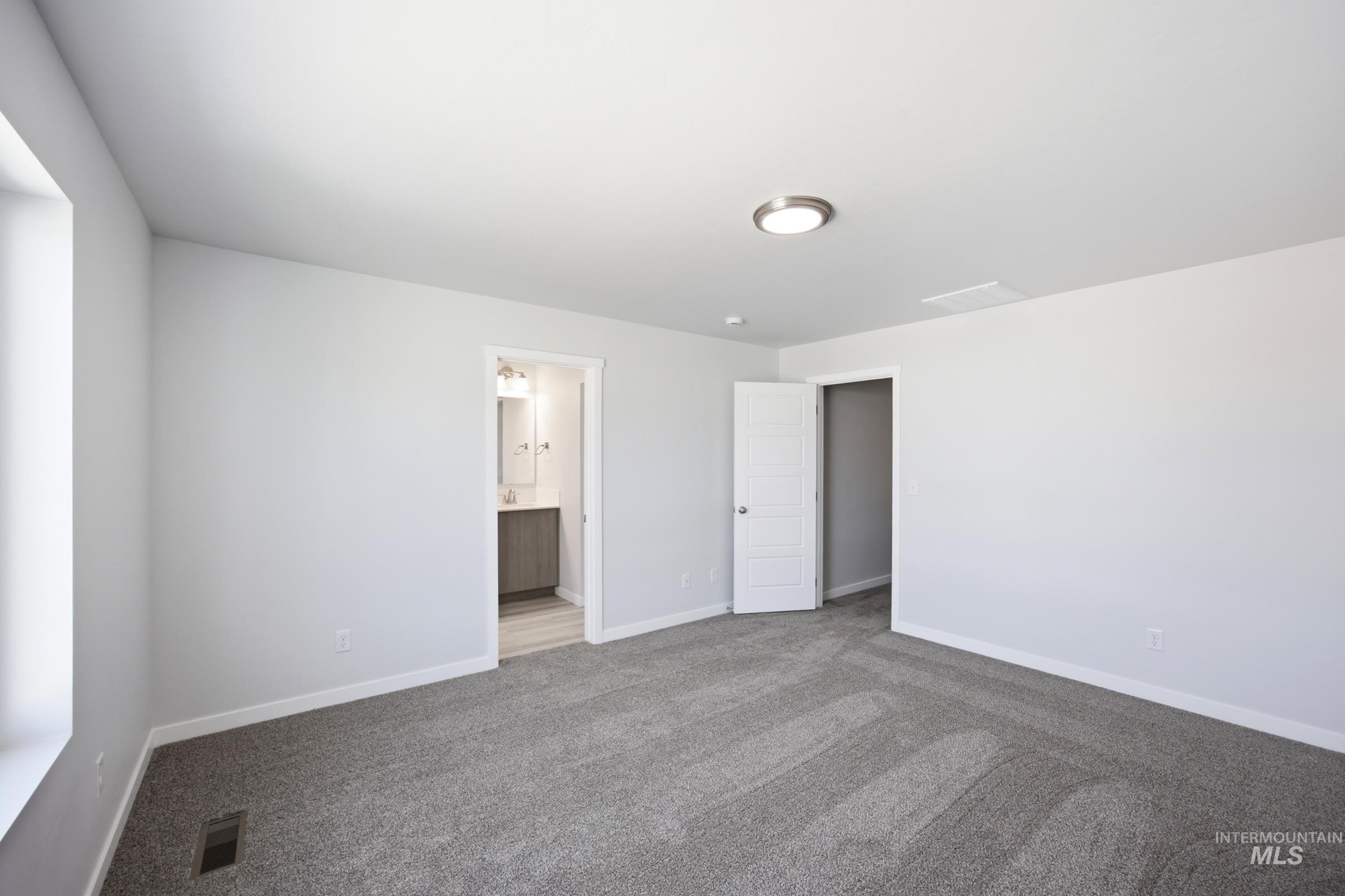10793 Greensboro St Property Photo 17