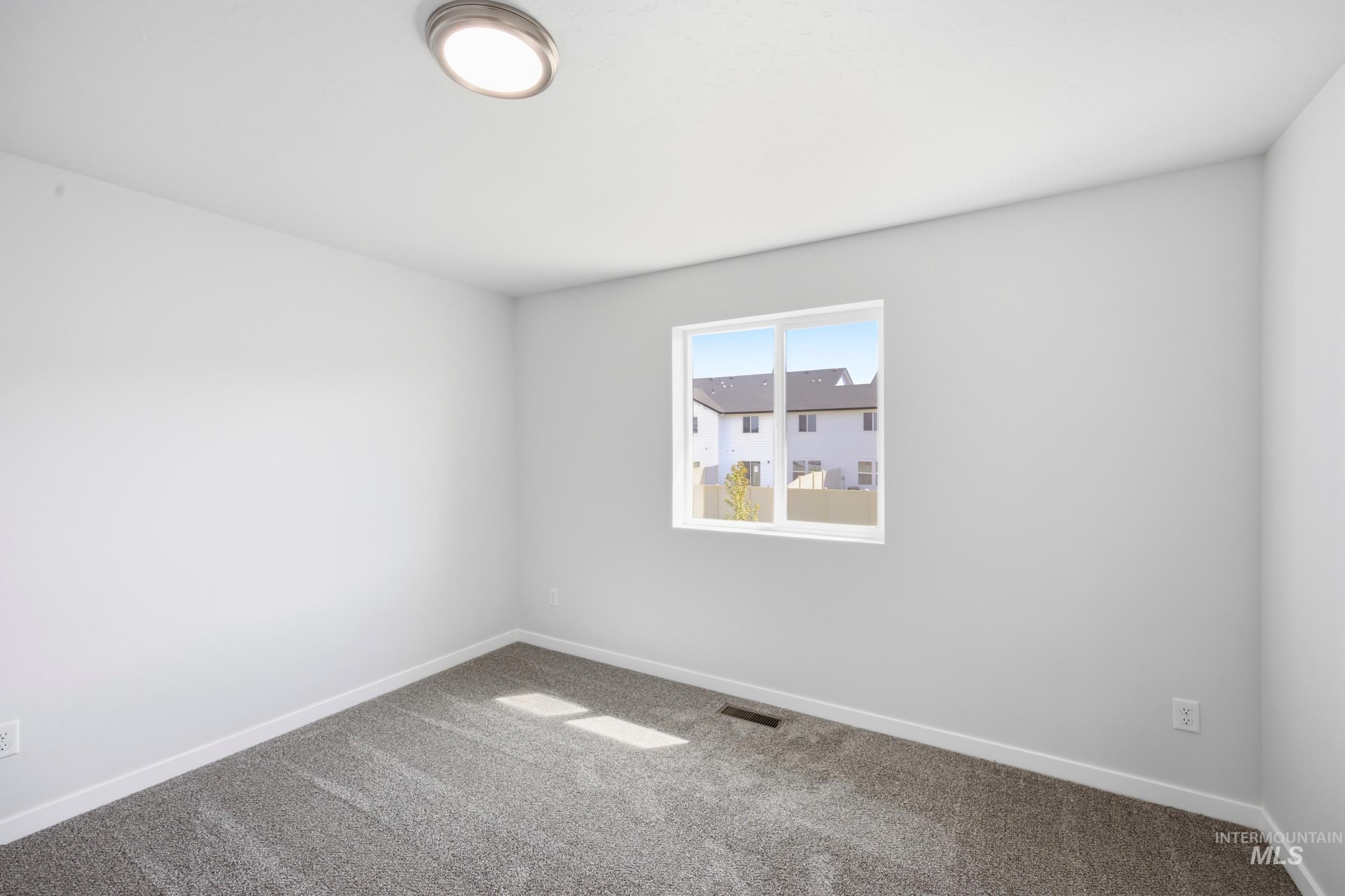 10787 Greensboro St Property Photo 11