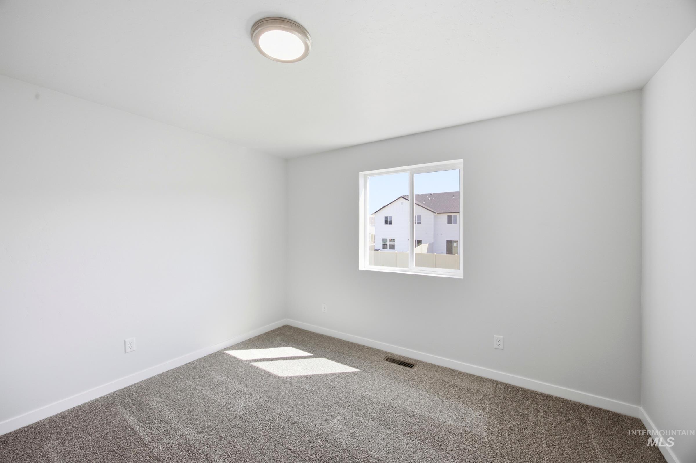 10781 Greensboro St Property Photo 11