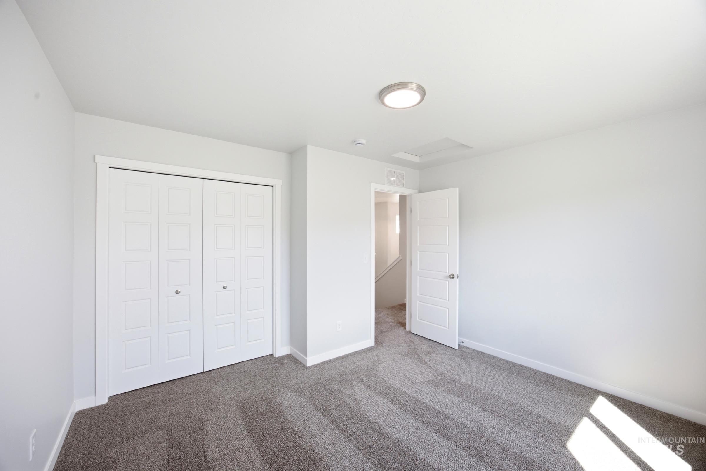 10781 Greensboro St Property Photo 13