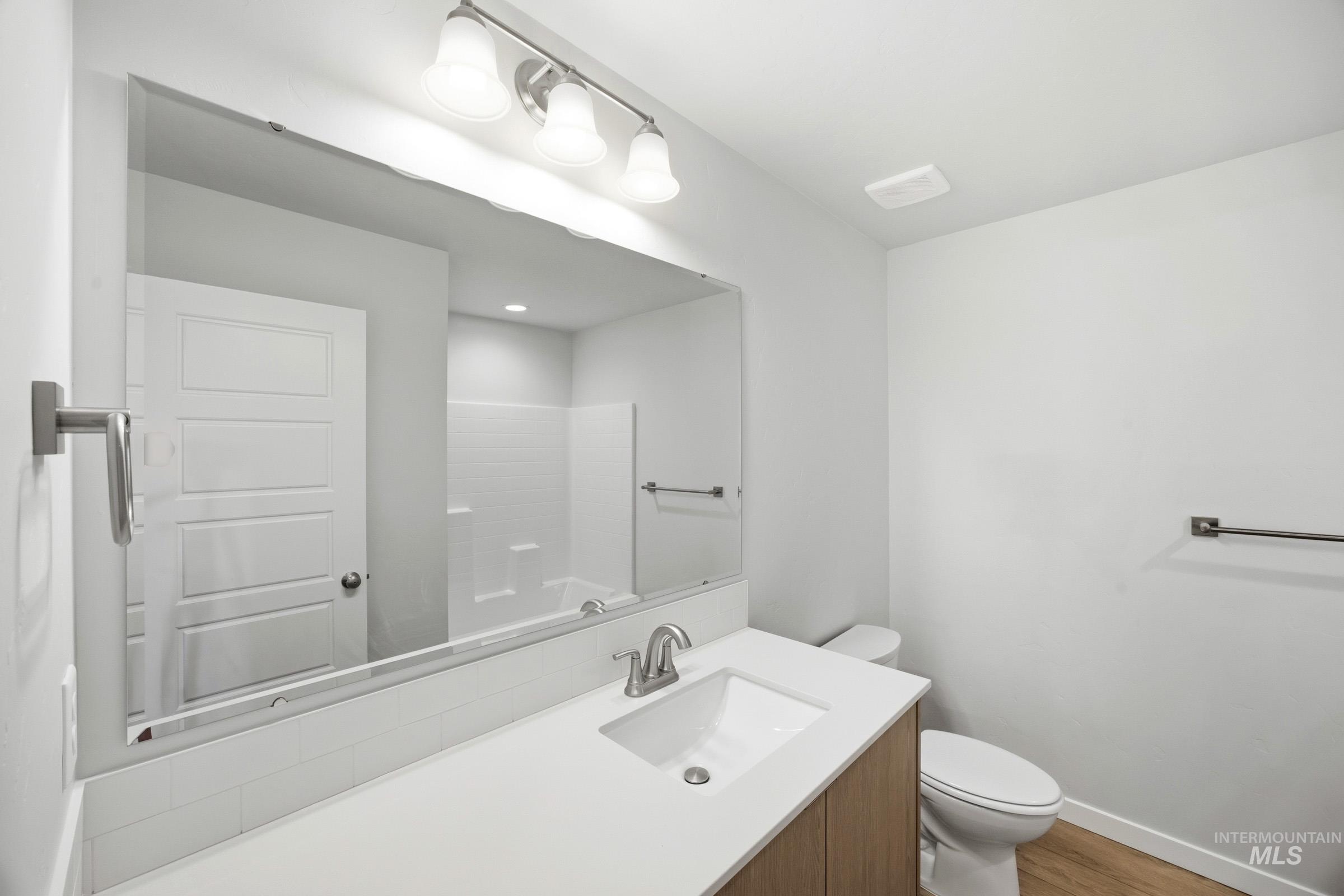 10781 Greensboro St Property Photo 16