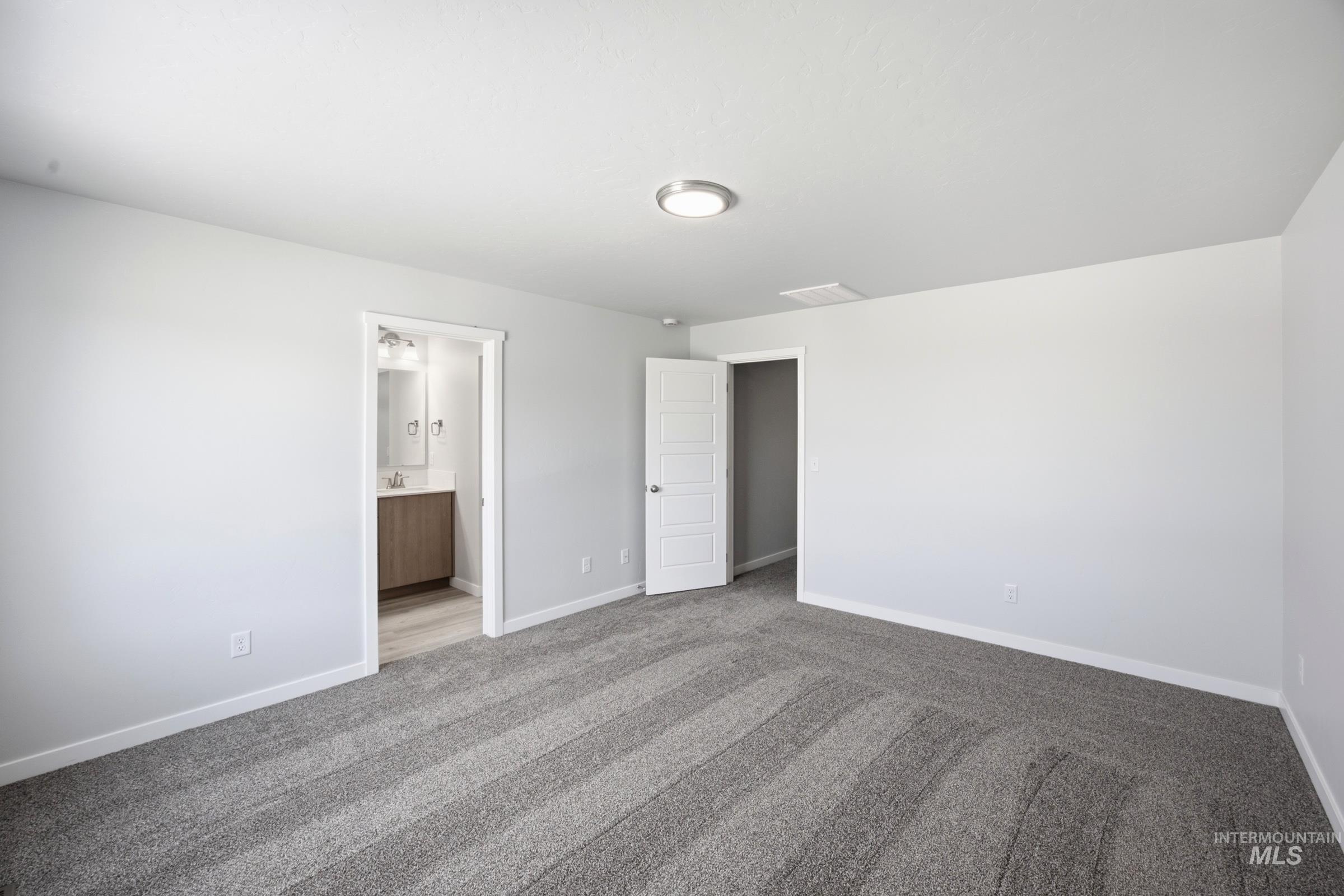 10781 Greensboro St Property Photo 19