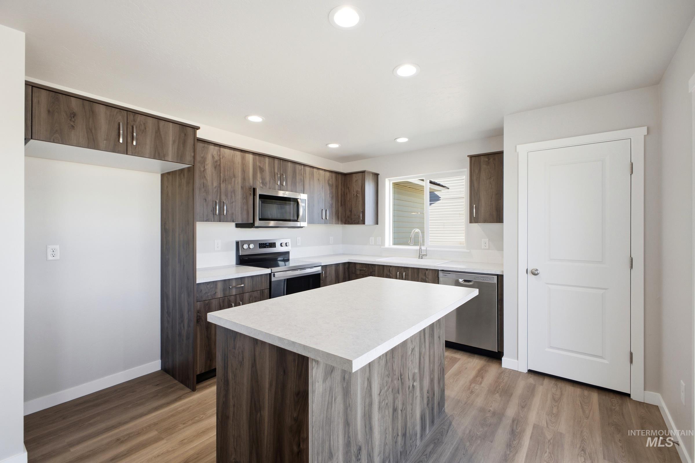 3168 W Animas Creek Dr Property Photo 3