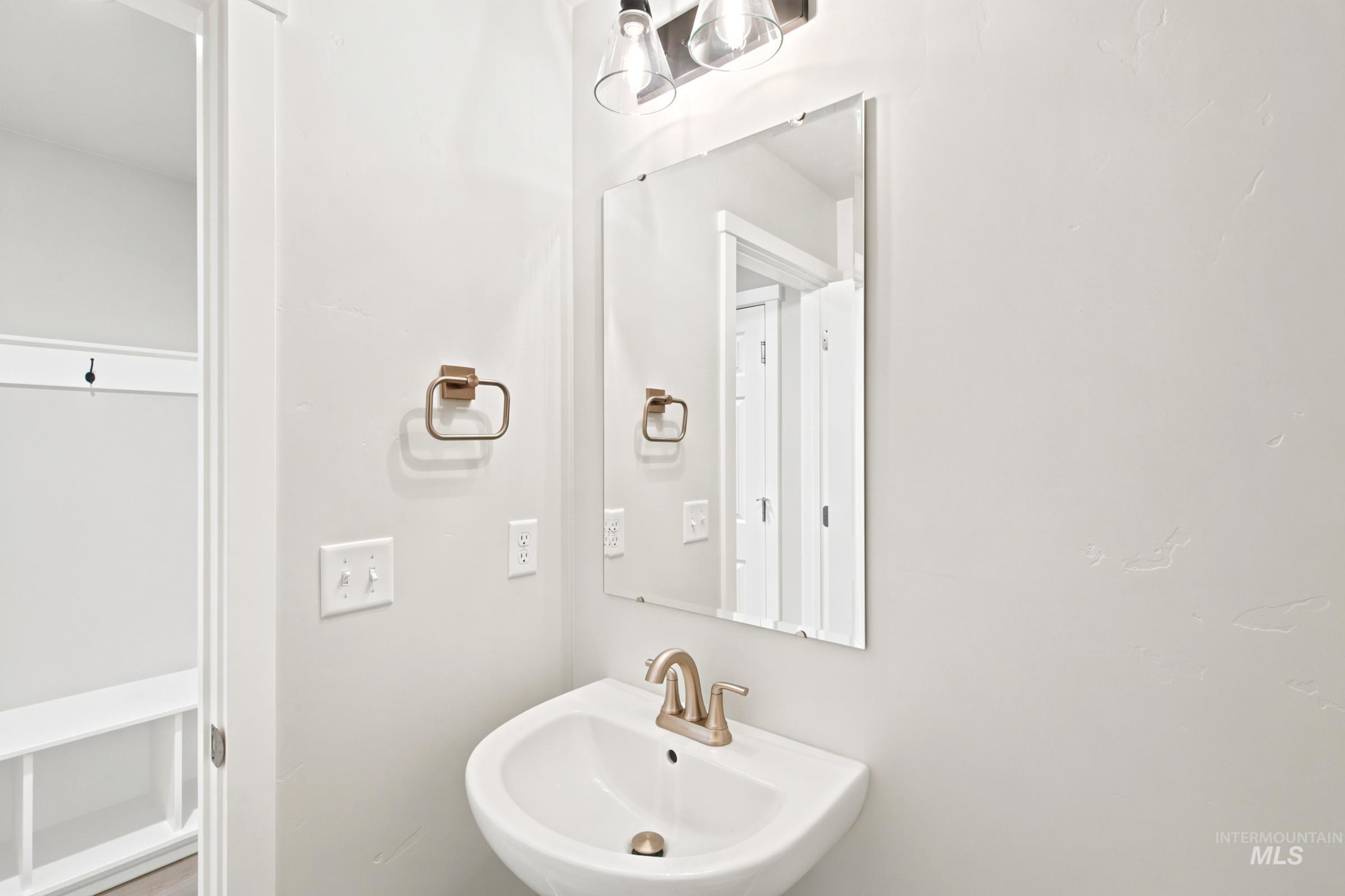 3177 W Animas Creek Dr Property Photo 8