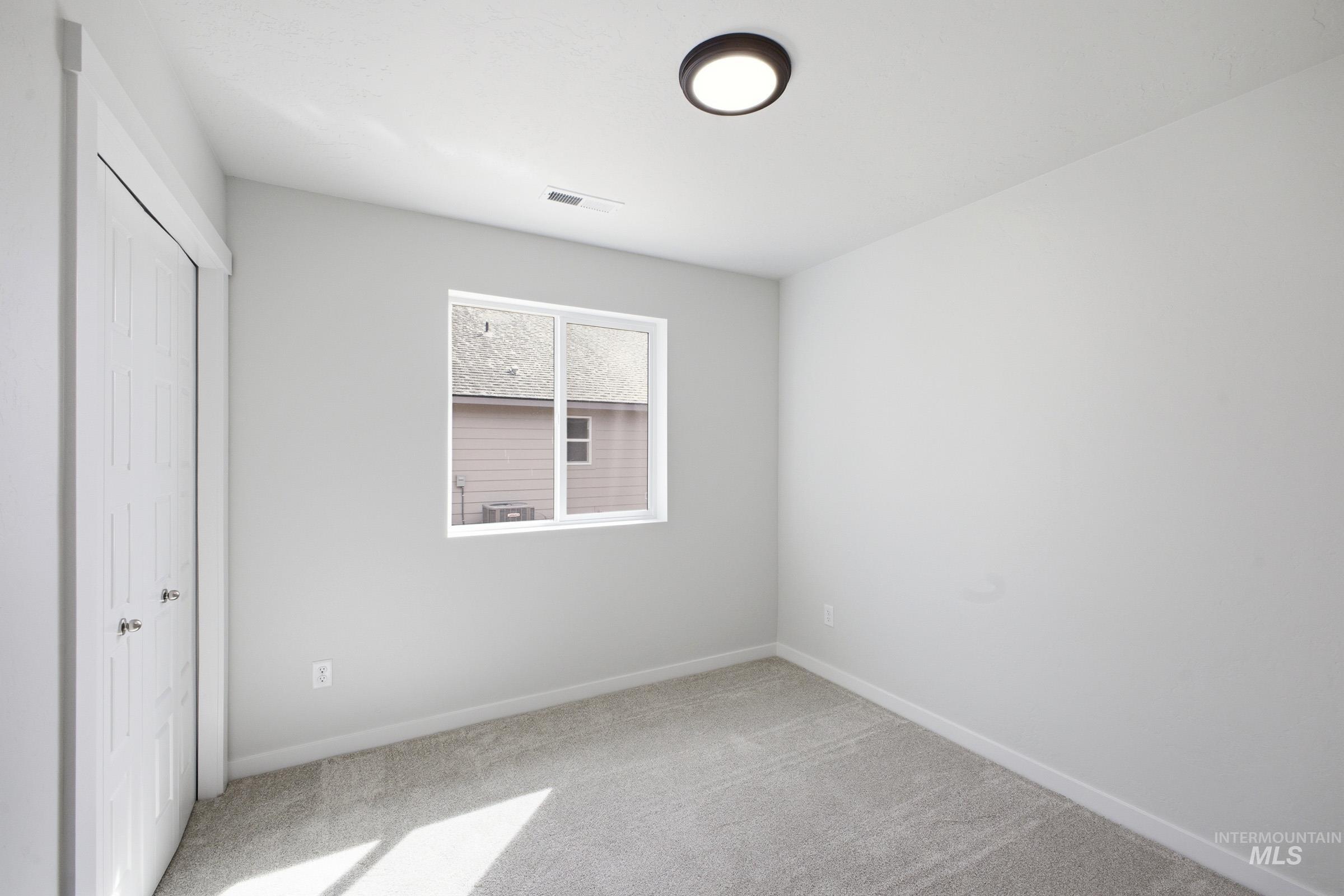 2381 W Red Jasper Dr Property Photo 11