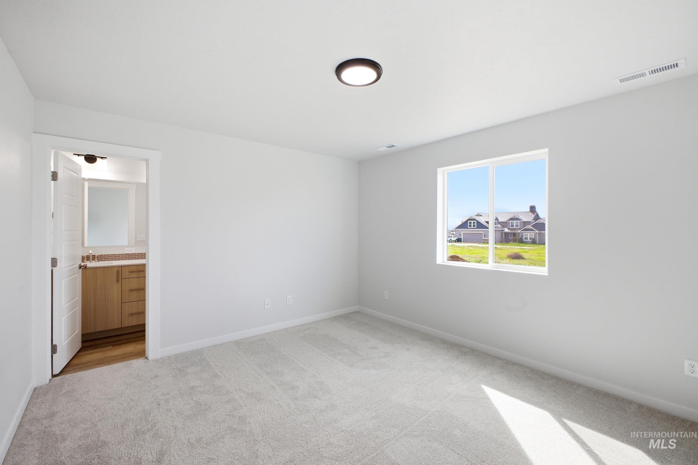 2381 W Red Jasper Dr Property Photo 12