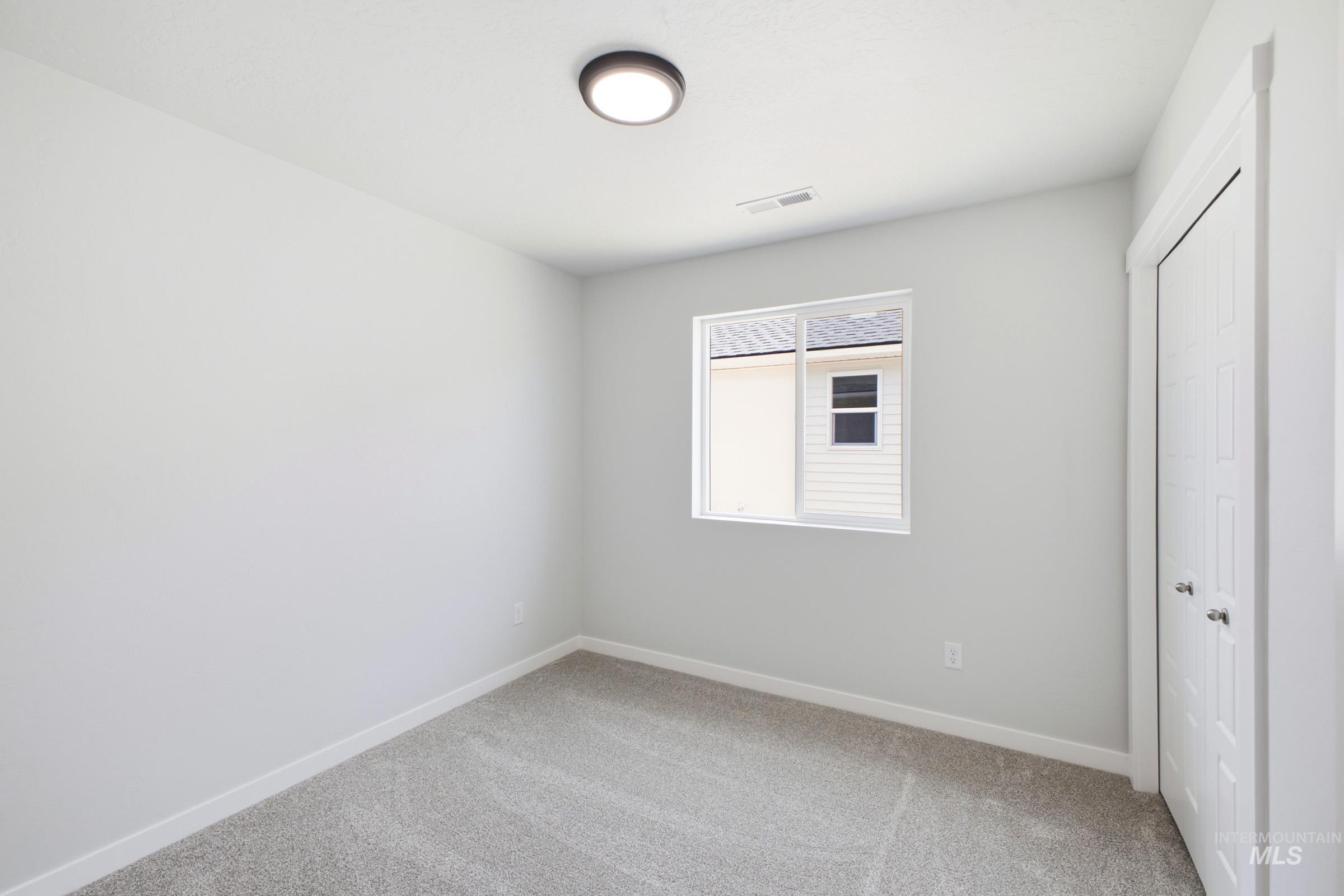 2381 W Red Jasper Dr Property Photo 12