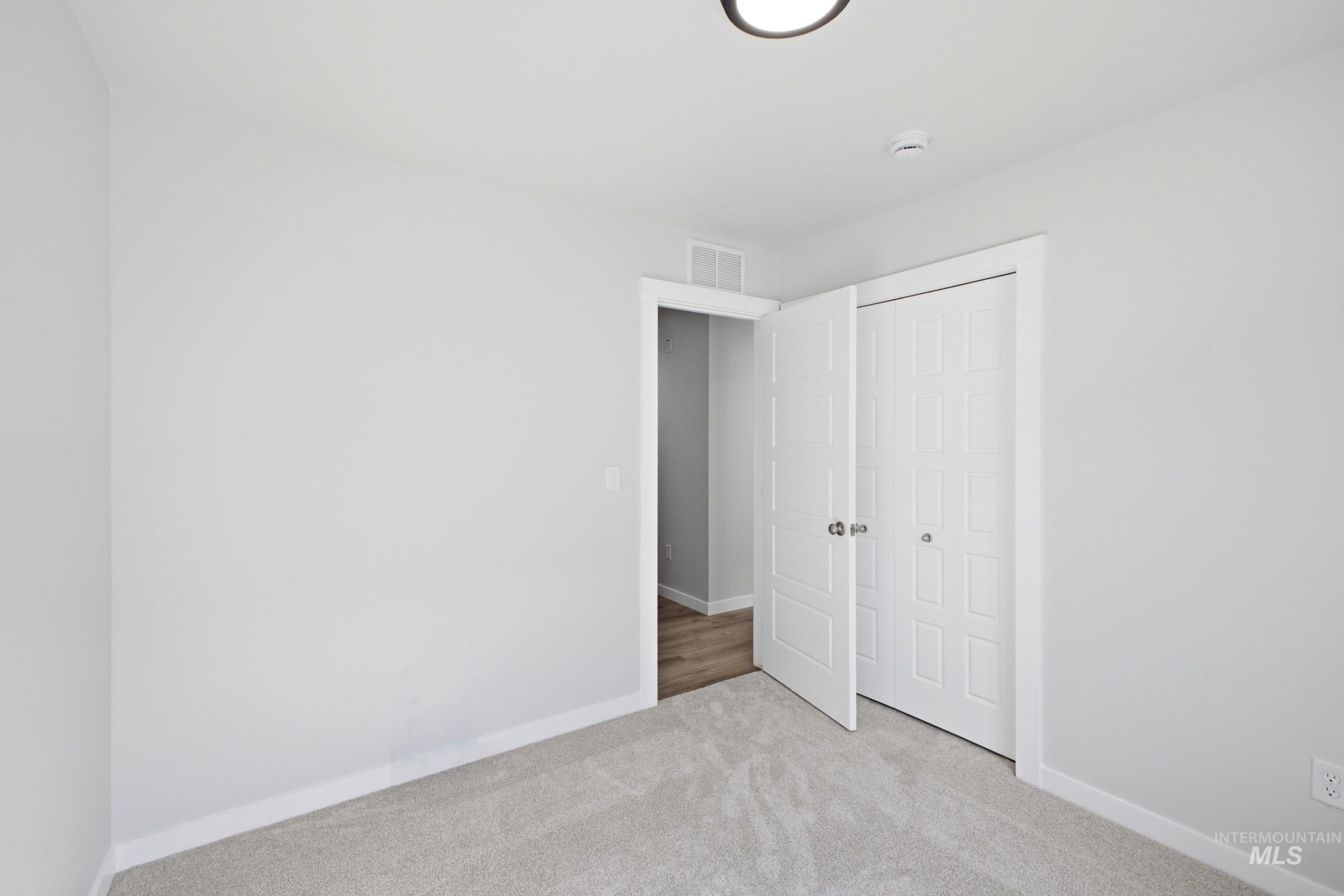 2550 W Tar Sands Dr Property Photo 11