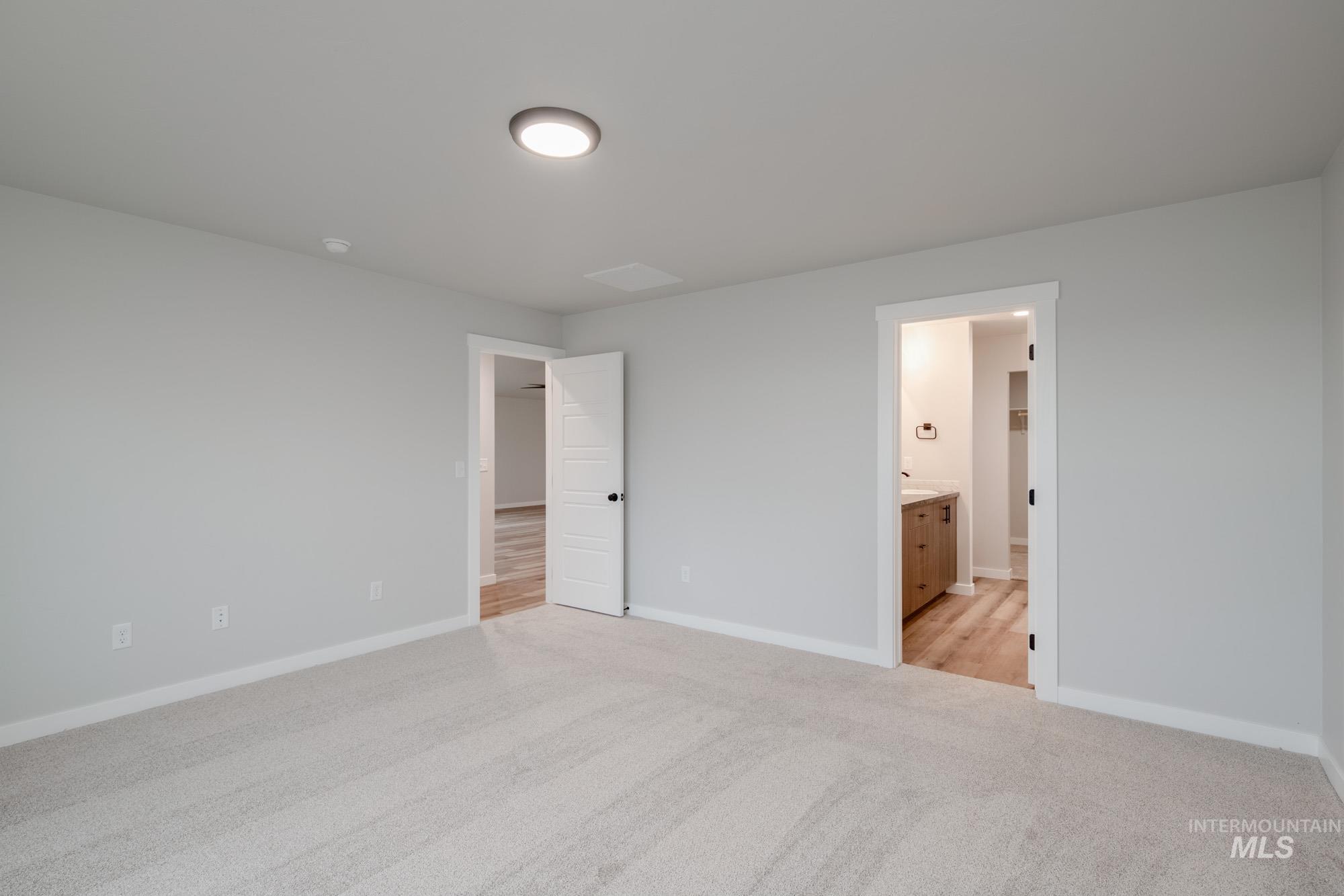 2513 W Tar Sands Dr Property Photo 19