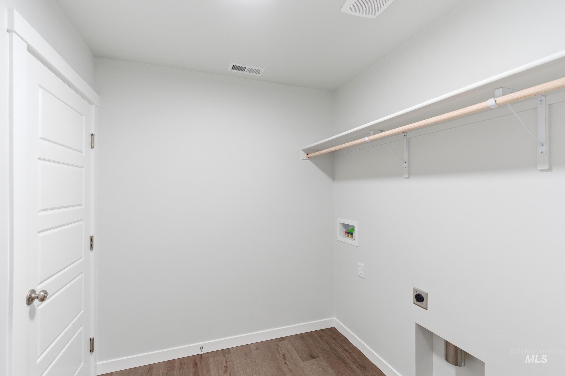 1314 N Coltsfoot Ave Property Photo 18