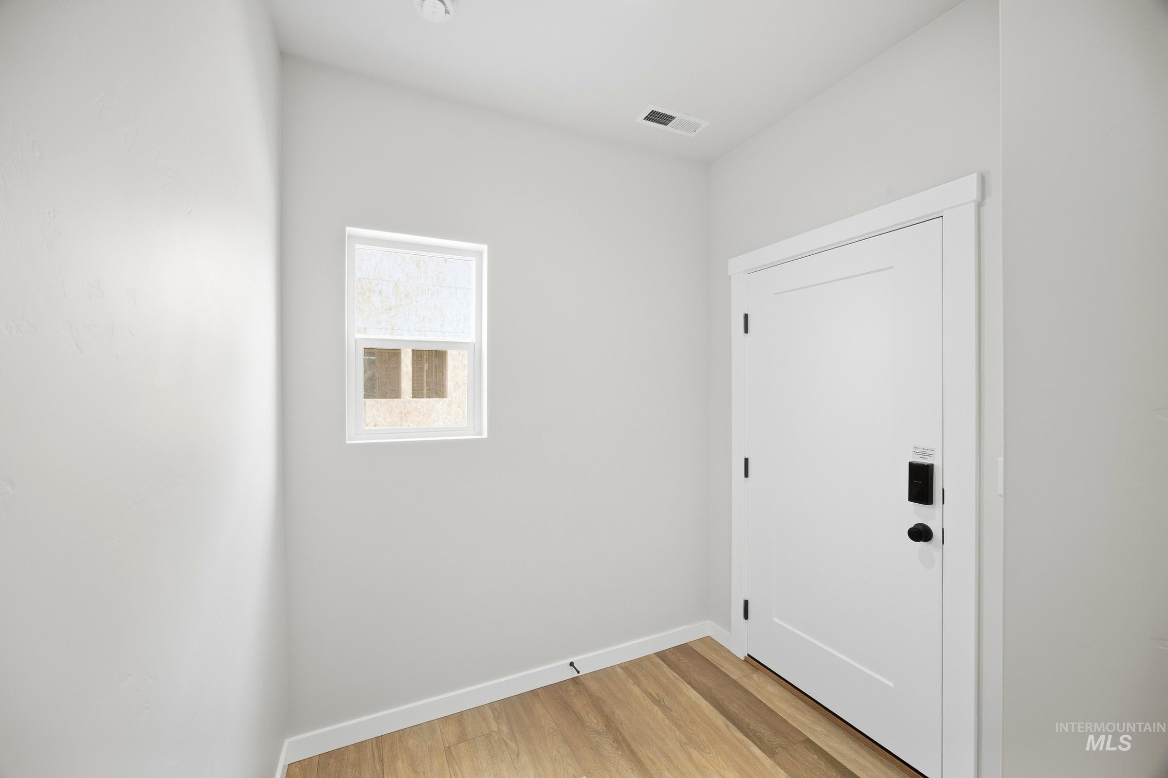2051 S Summerson Way Property Photo 2