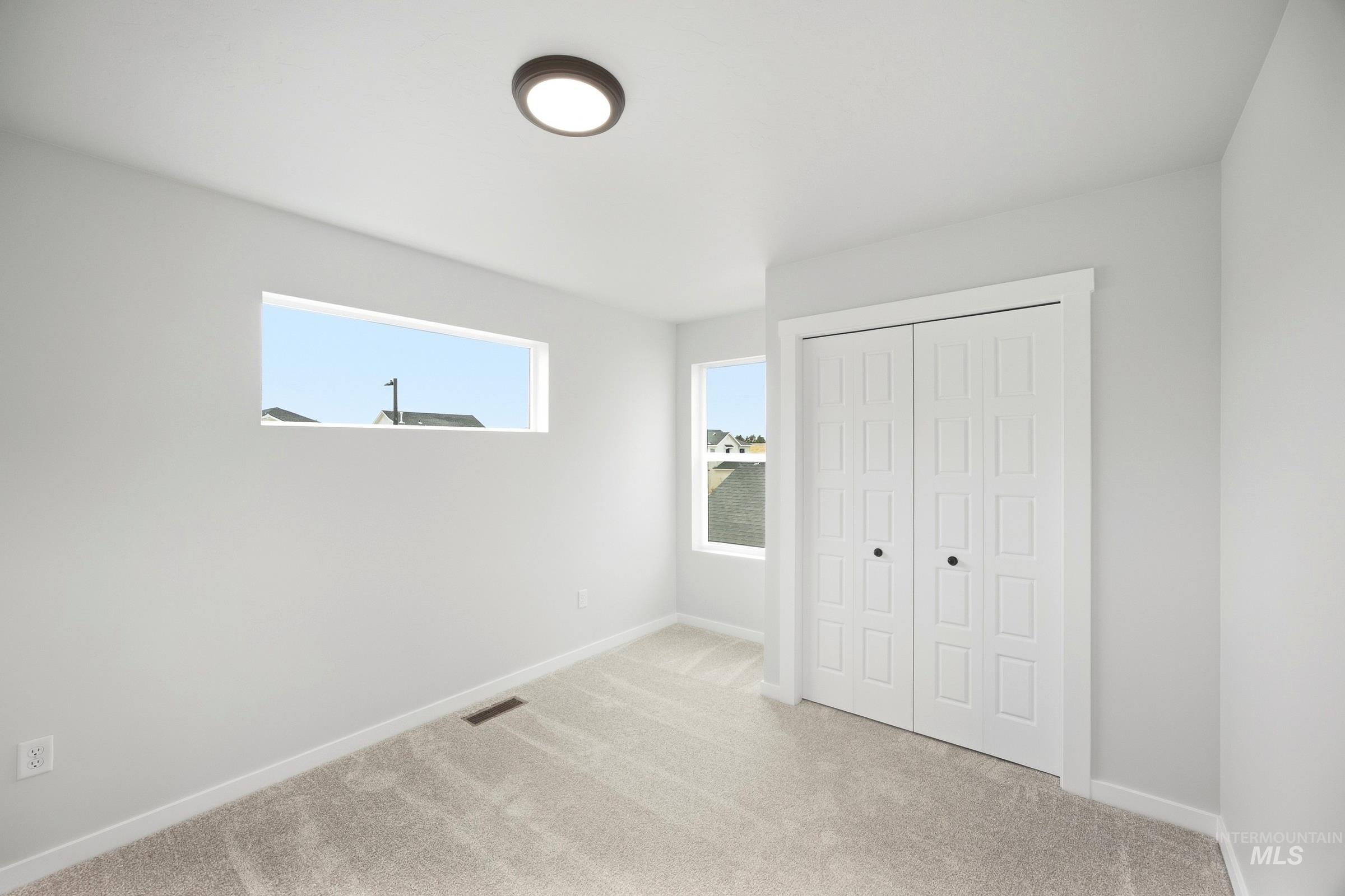 2051 S Summerson Way Property Photo 12
