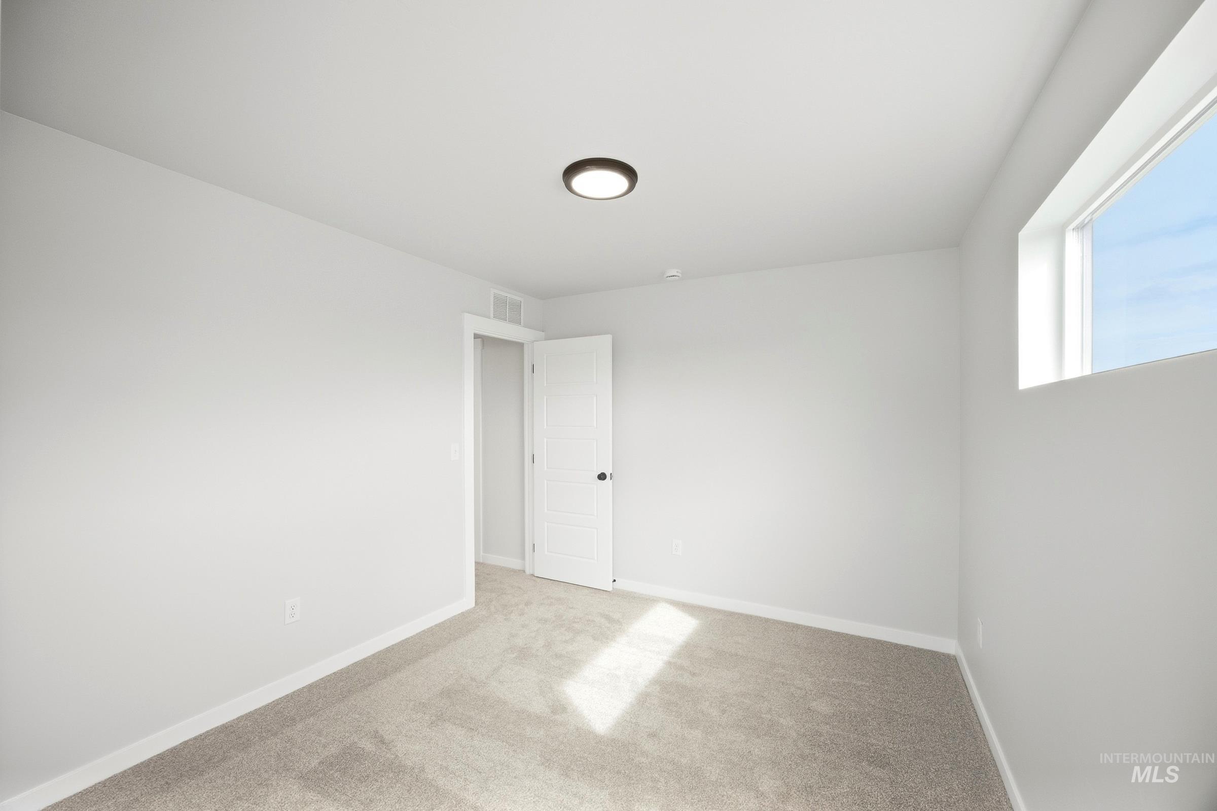 2051 S Summerson Way Property Photo 13