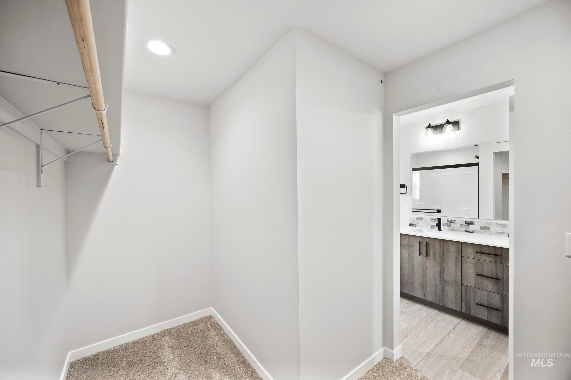 2051 S Summerson Way Property Photo 18