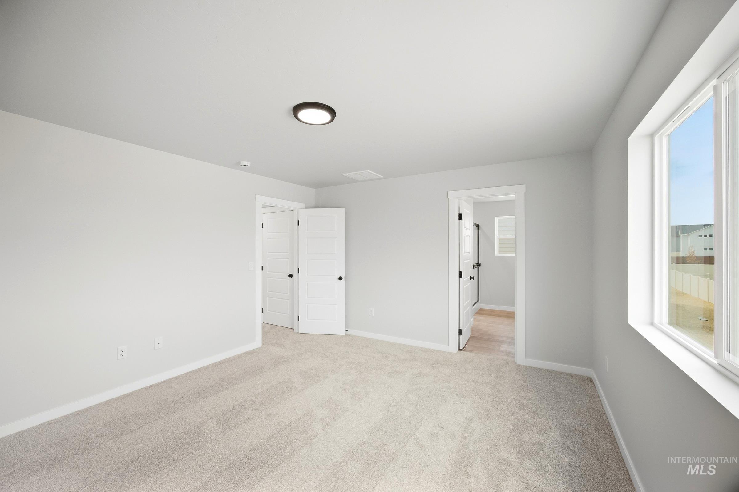 2051 S Summerson Way Property Photo 19