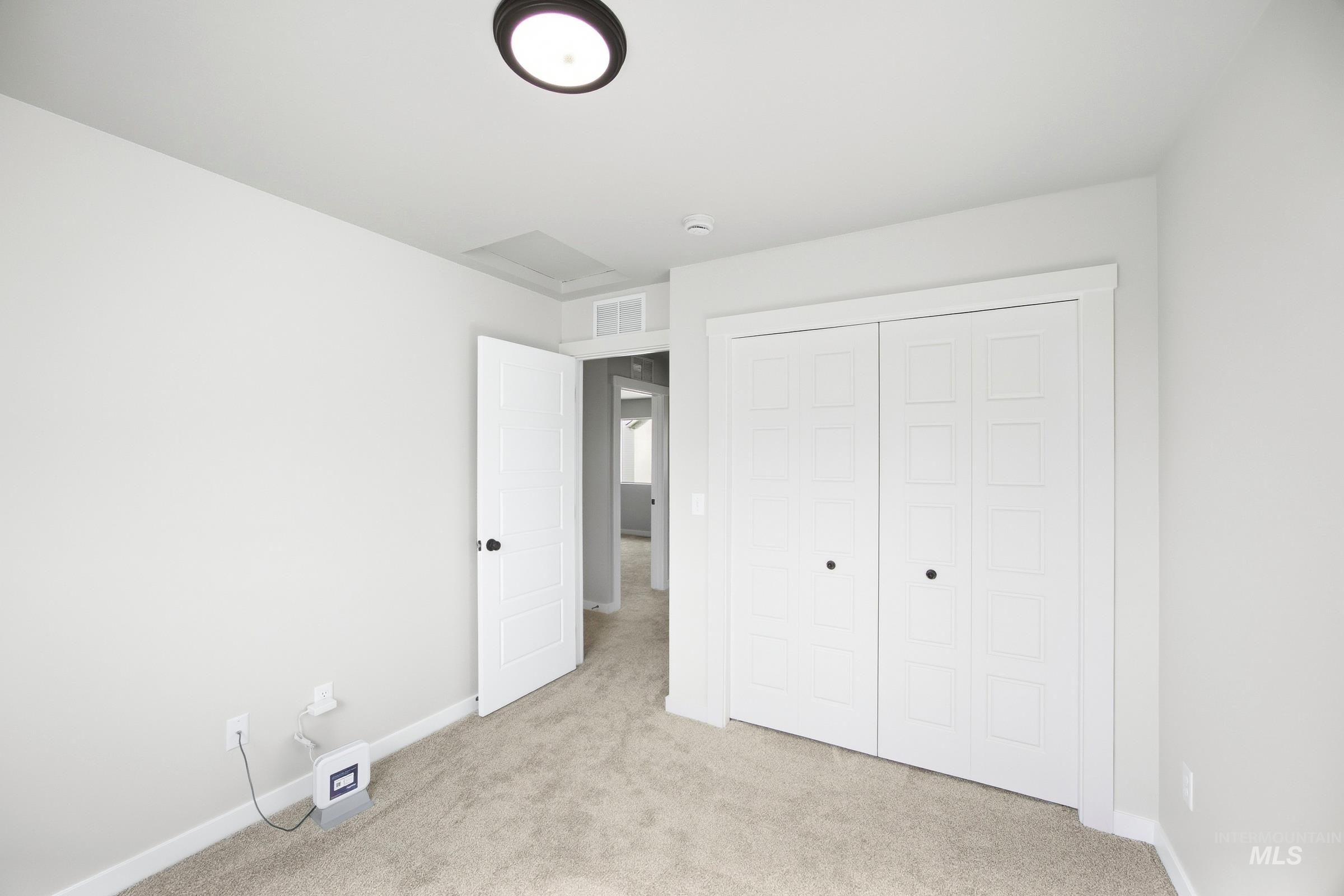 2063 S Summerson Way Property Photo 12