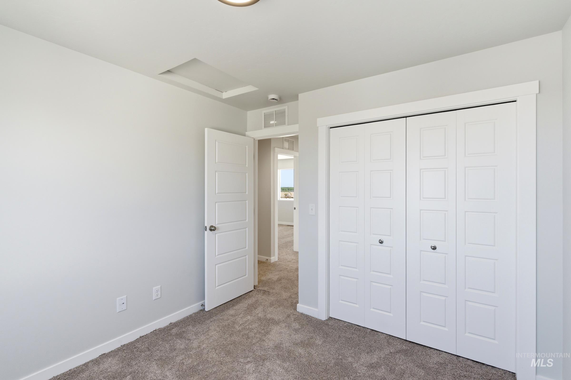 2063 S Summerson Way Property Photo 15
