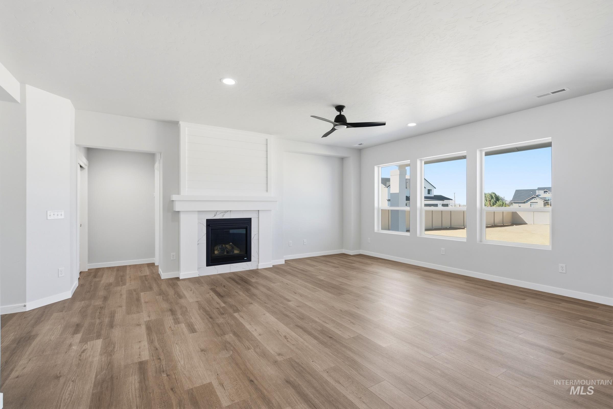 5501 S Edgecomb Way Property Photo 7