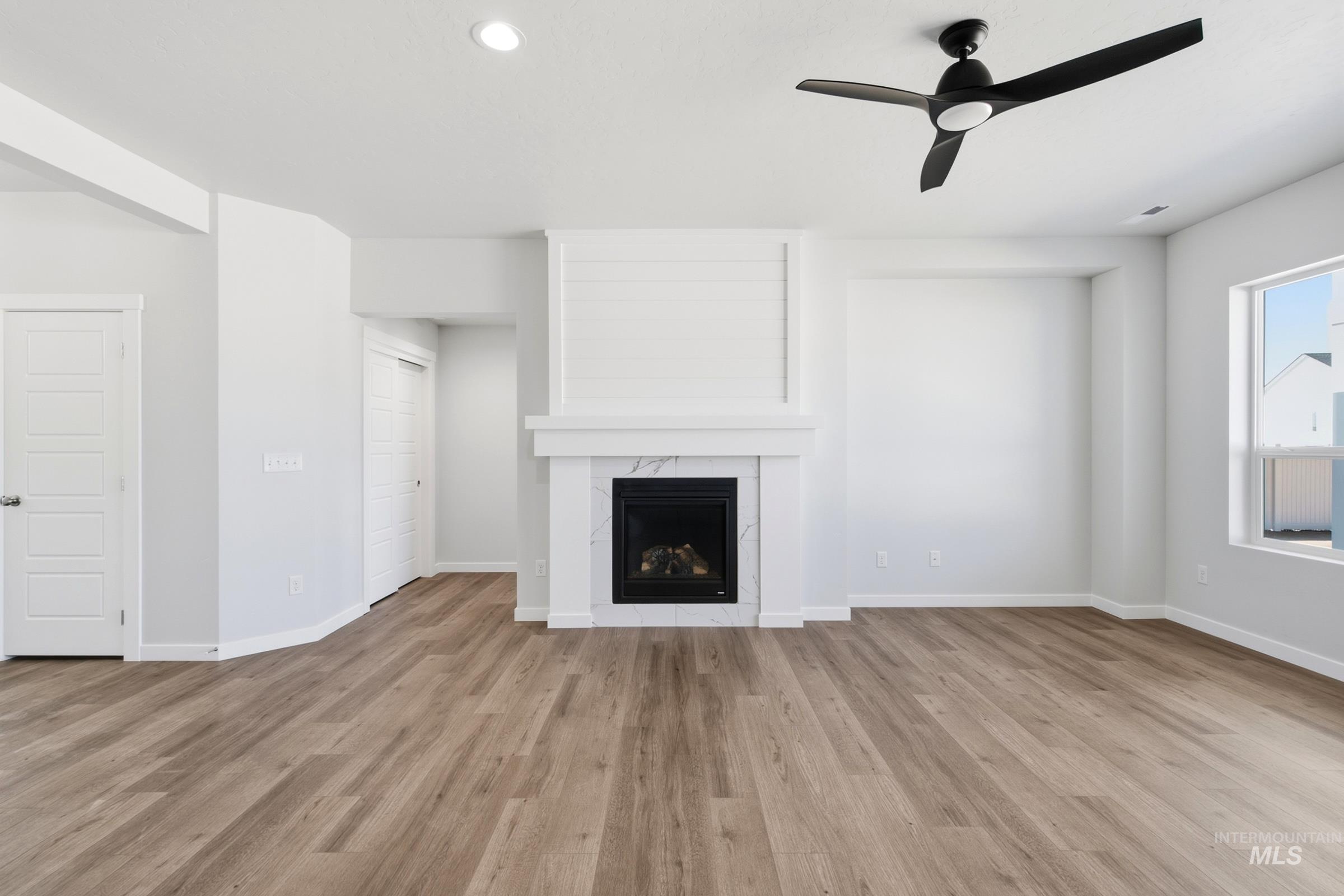5501 S Edgecomb Way Property Photo 8
