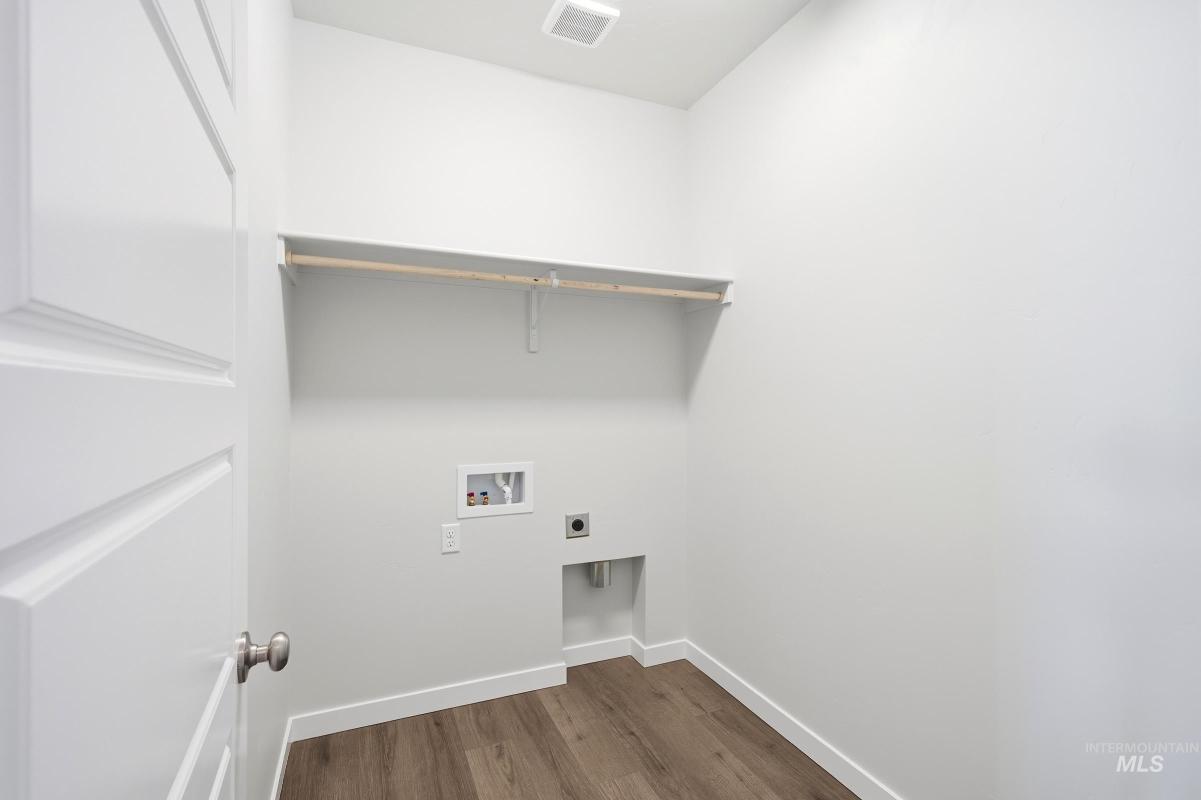 5501 S Edgecomb Way Property Photo 14