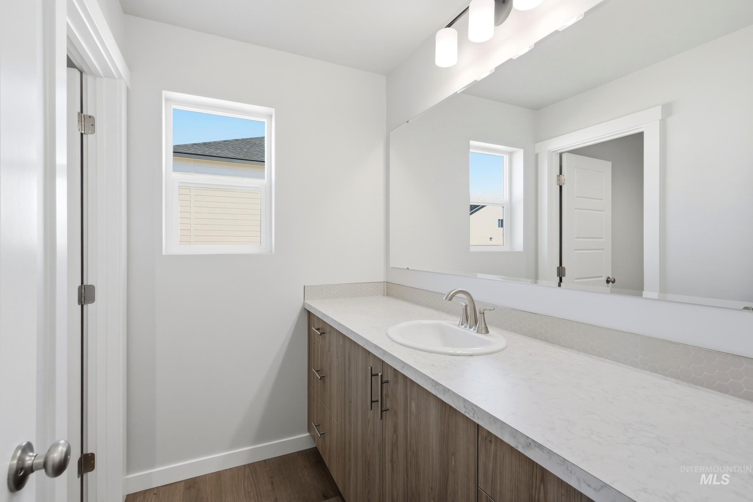 5501 S Edgecomb Way Property Photo 19