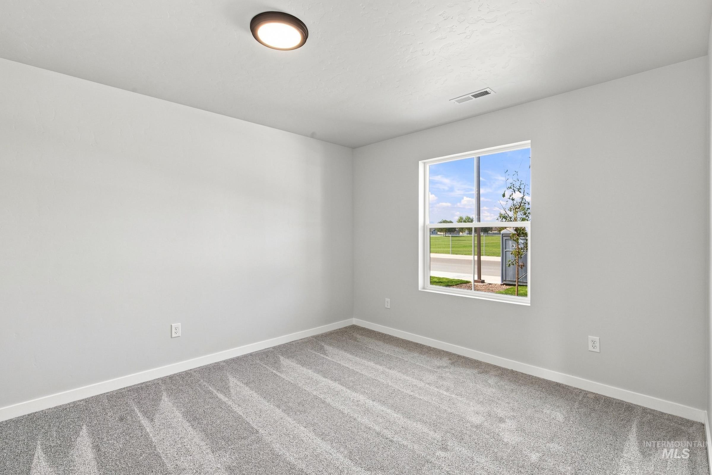 15364 Patriot Ave Property Photo 14