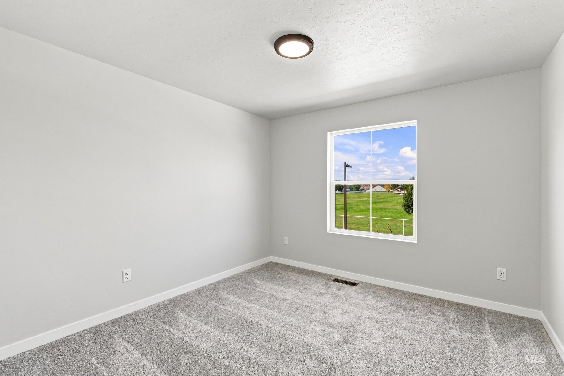 15364 Patriot Ave Property Photo 19
