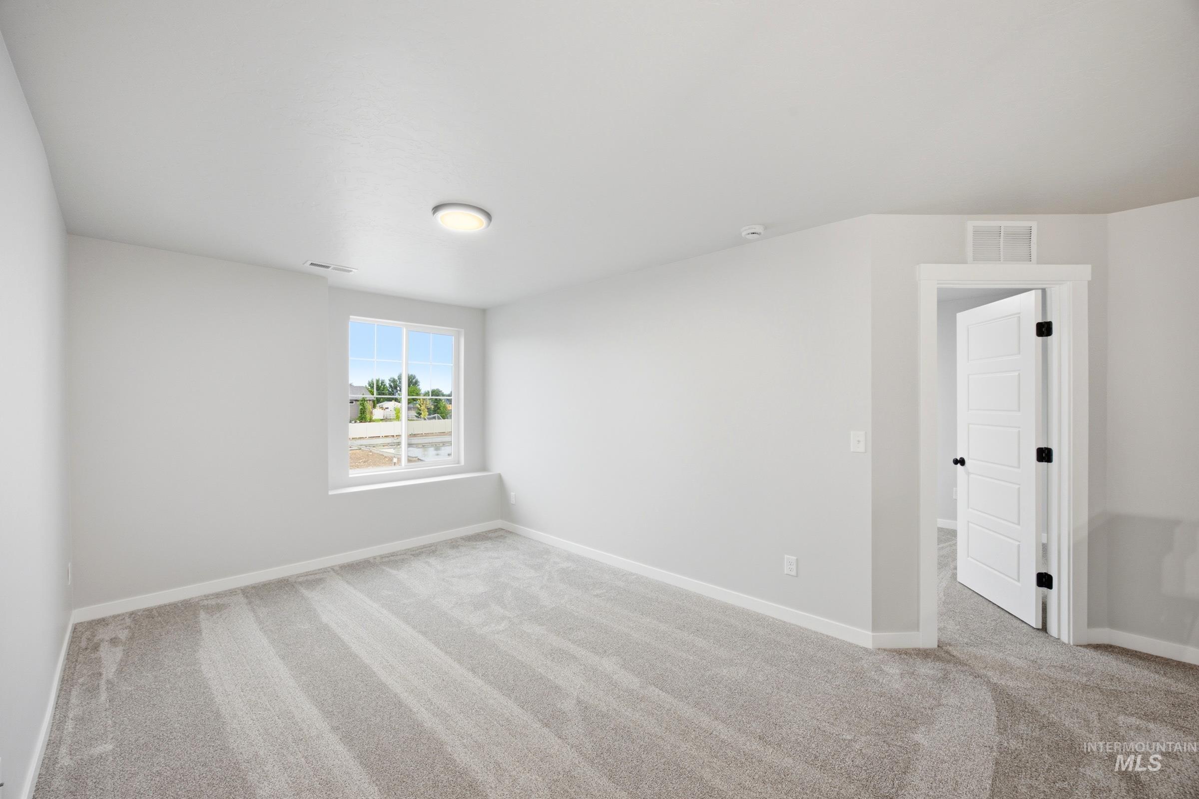 12682 Kinsella St Property Photo 16