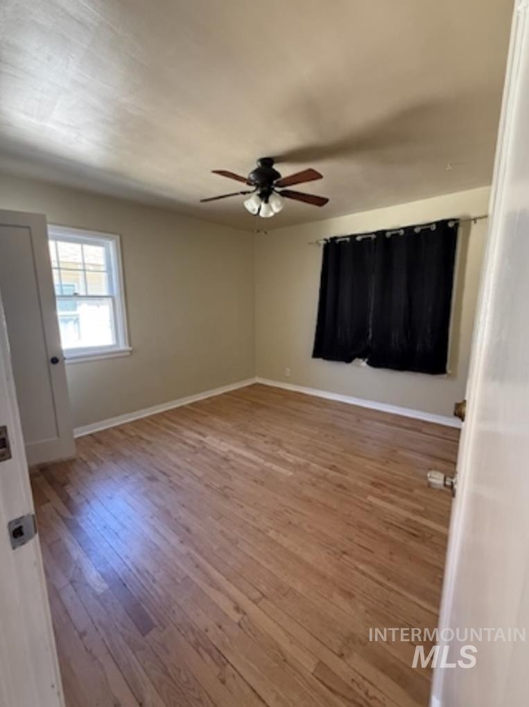 611 17 Ave S Property Photo 5