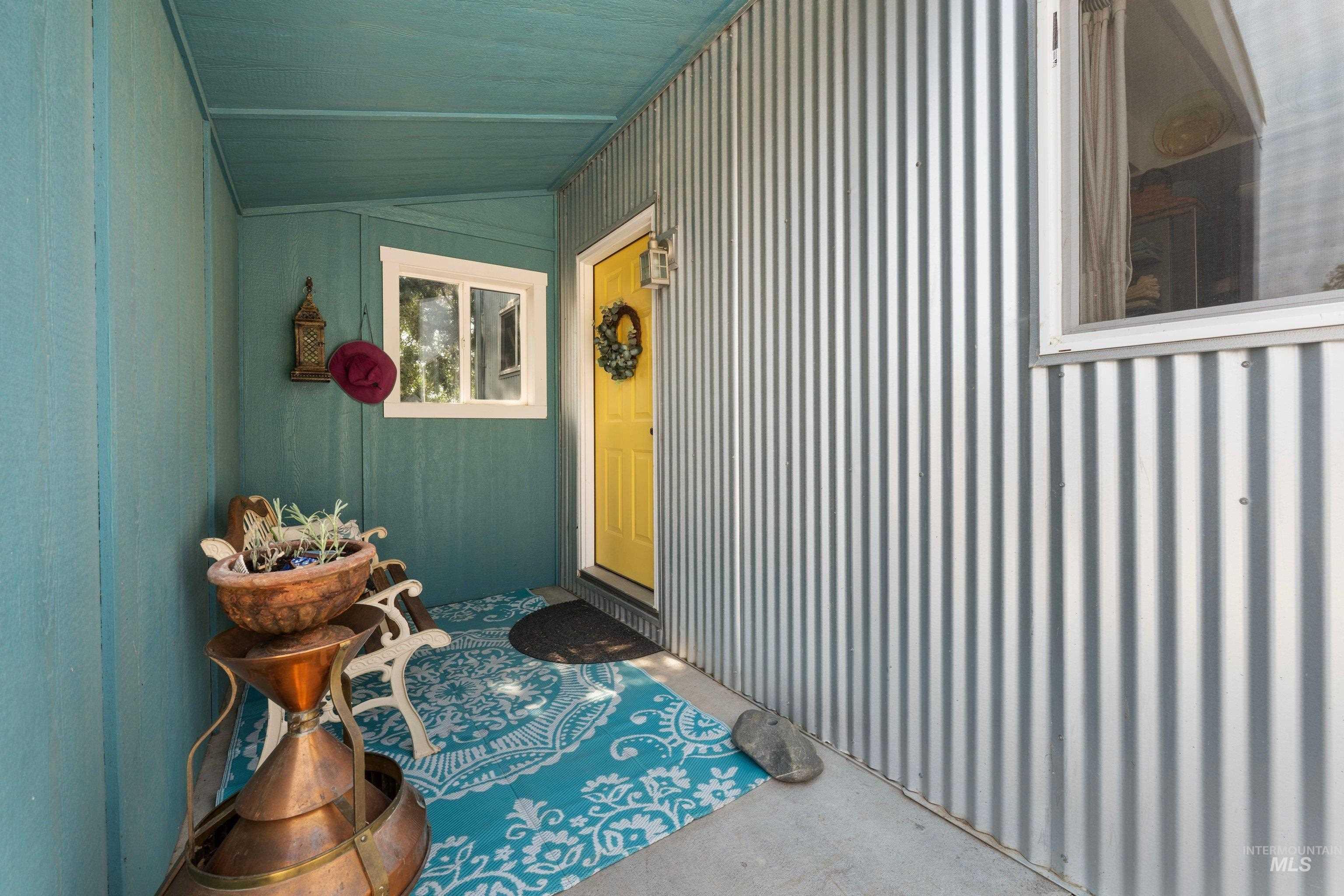 32337 Belle Ave Property Photo 6